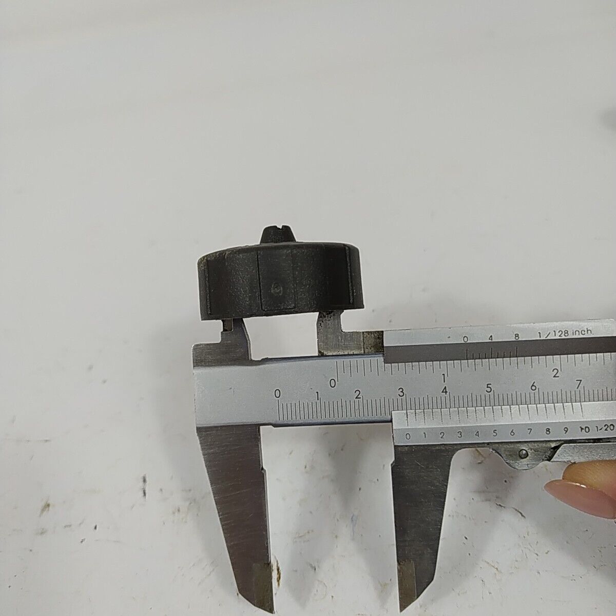 serbatoio CARBURANTE E TAPPO PER MOTOSEGA POULAN 2000 2.0 C.I ricambi usati