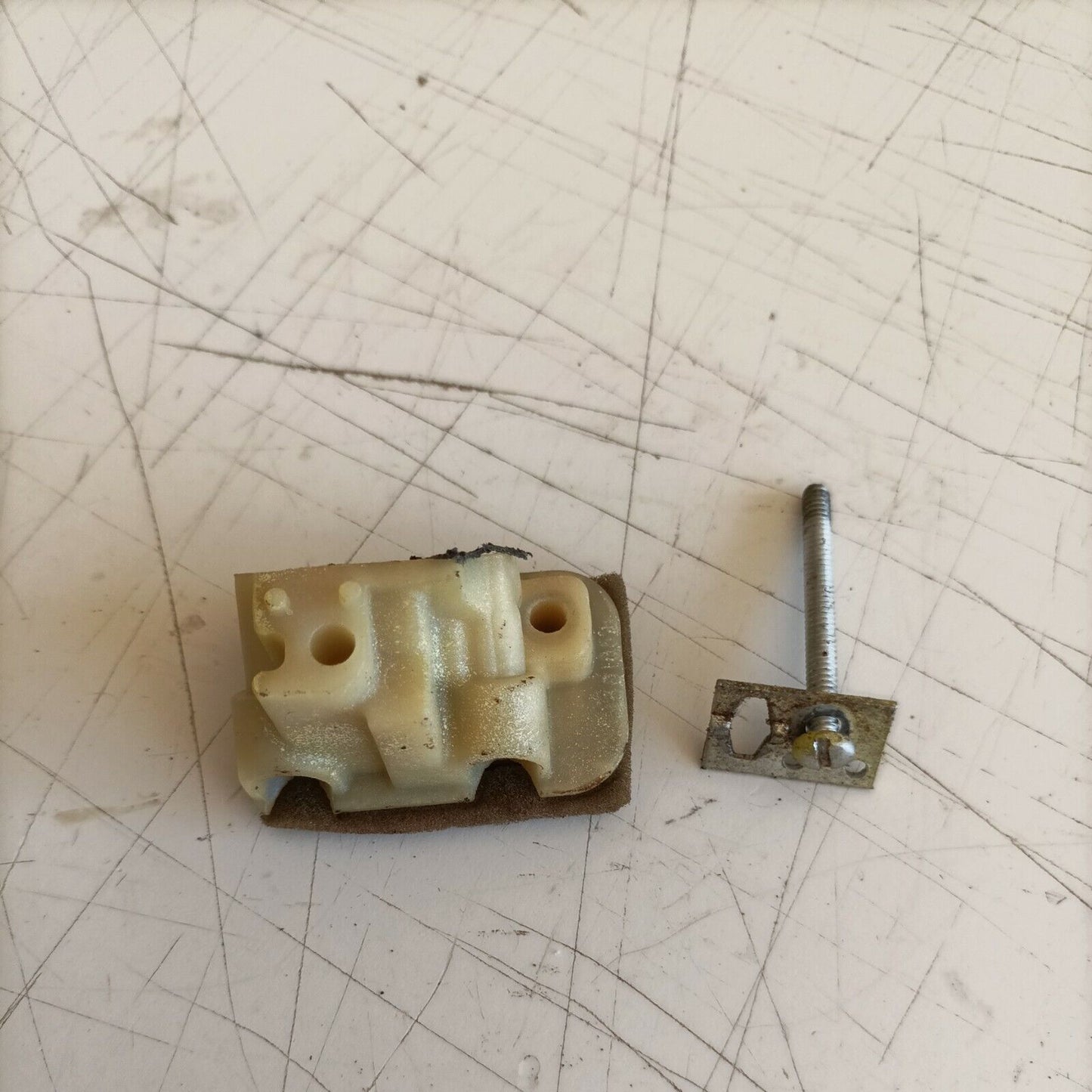 MOTOSEGA PIONEER P20 EASYARC collettore ASPIRAZIONE CARBURATORE ricambi usati