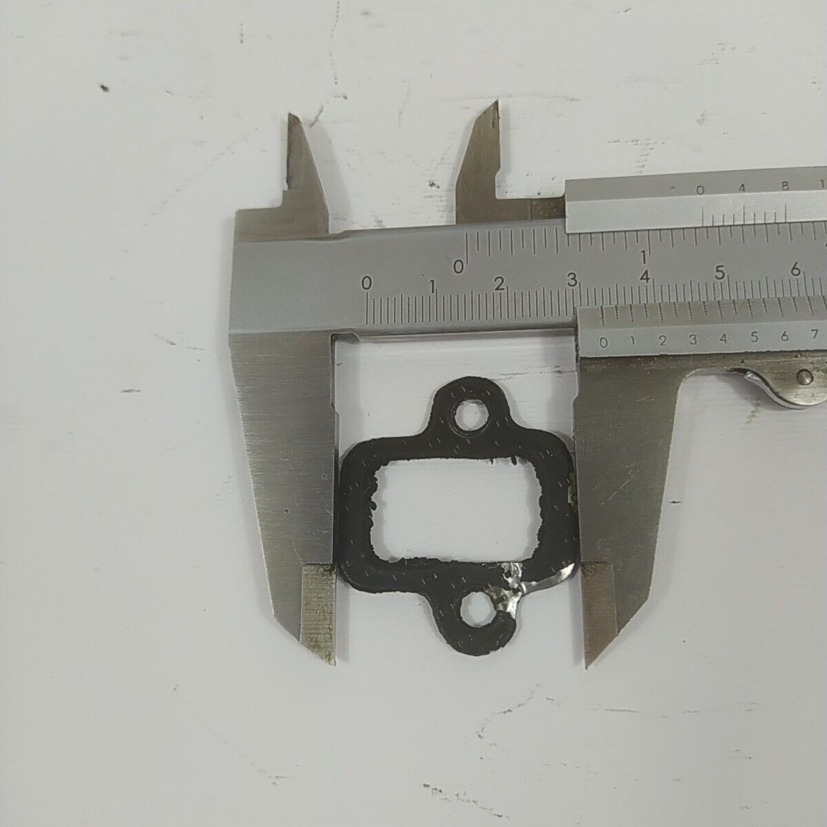 SCARICO MARMITTAper motosega alpina CASTOR P34 PR350 TR350 ricambi usati