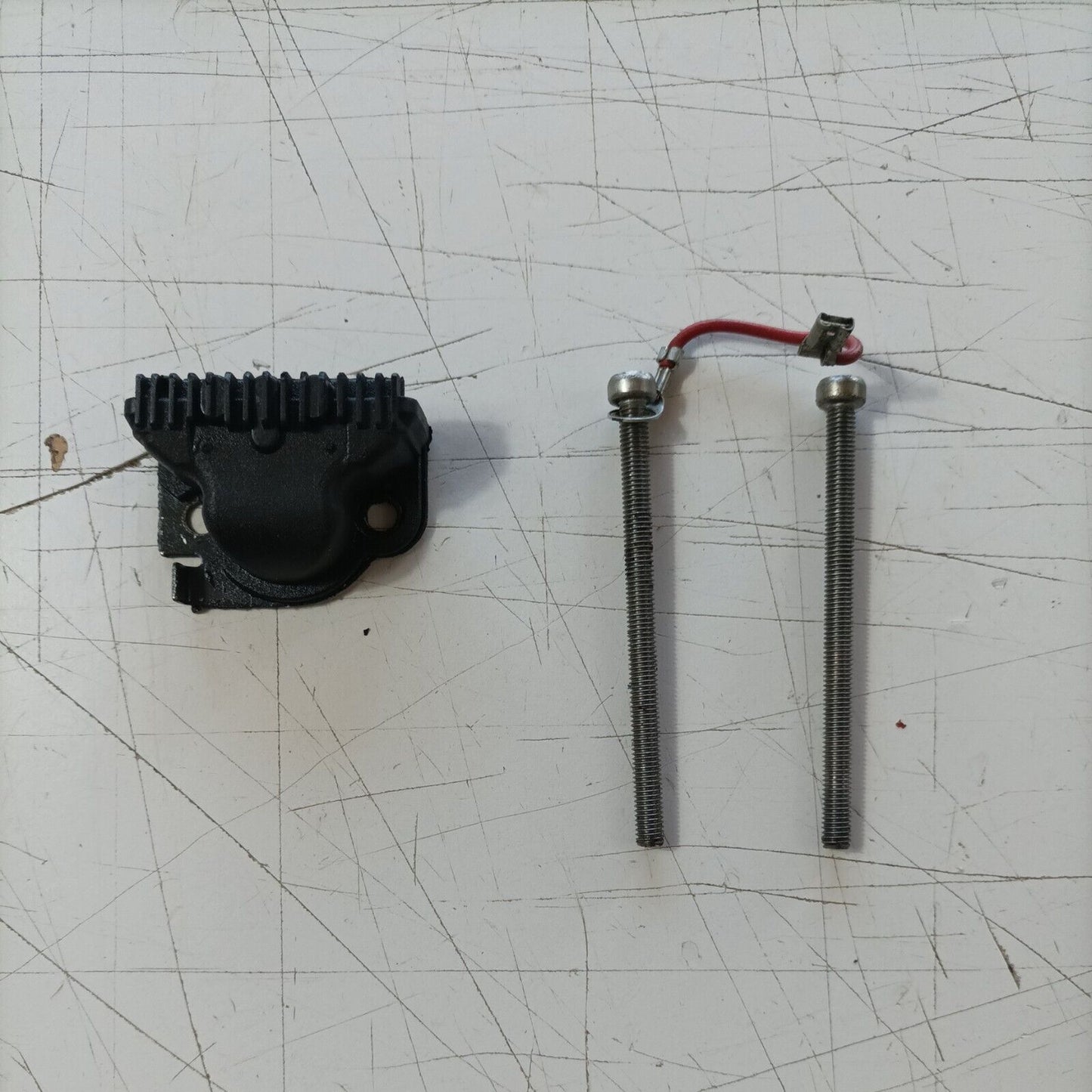 SUPPORTO CARBURATORE E filtro aria PER MOTOSEGA CASTEL CS 39 ALPINA P 390 usato