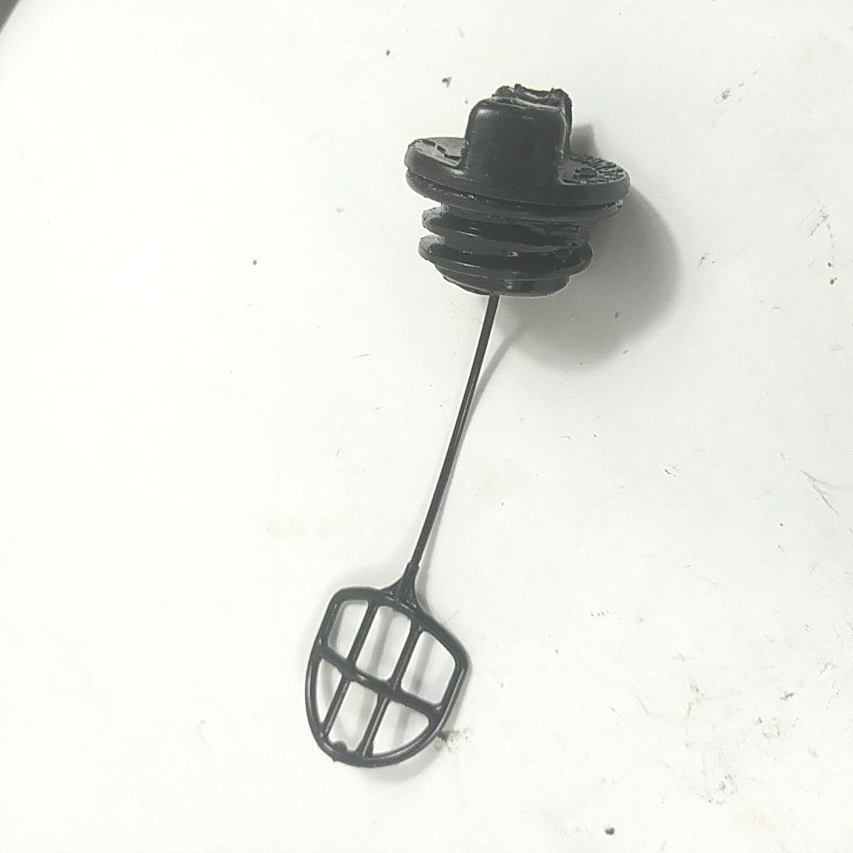 Ricambio TAPPO SERBATOIO OLIO PER MOTOSEGA POULAN usato