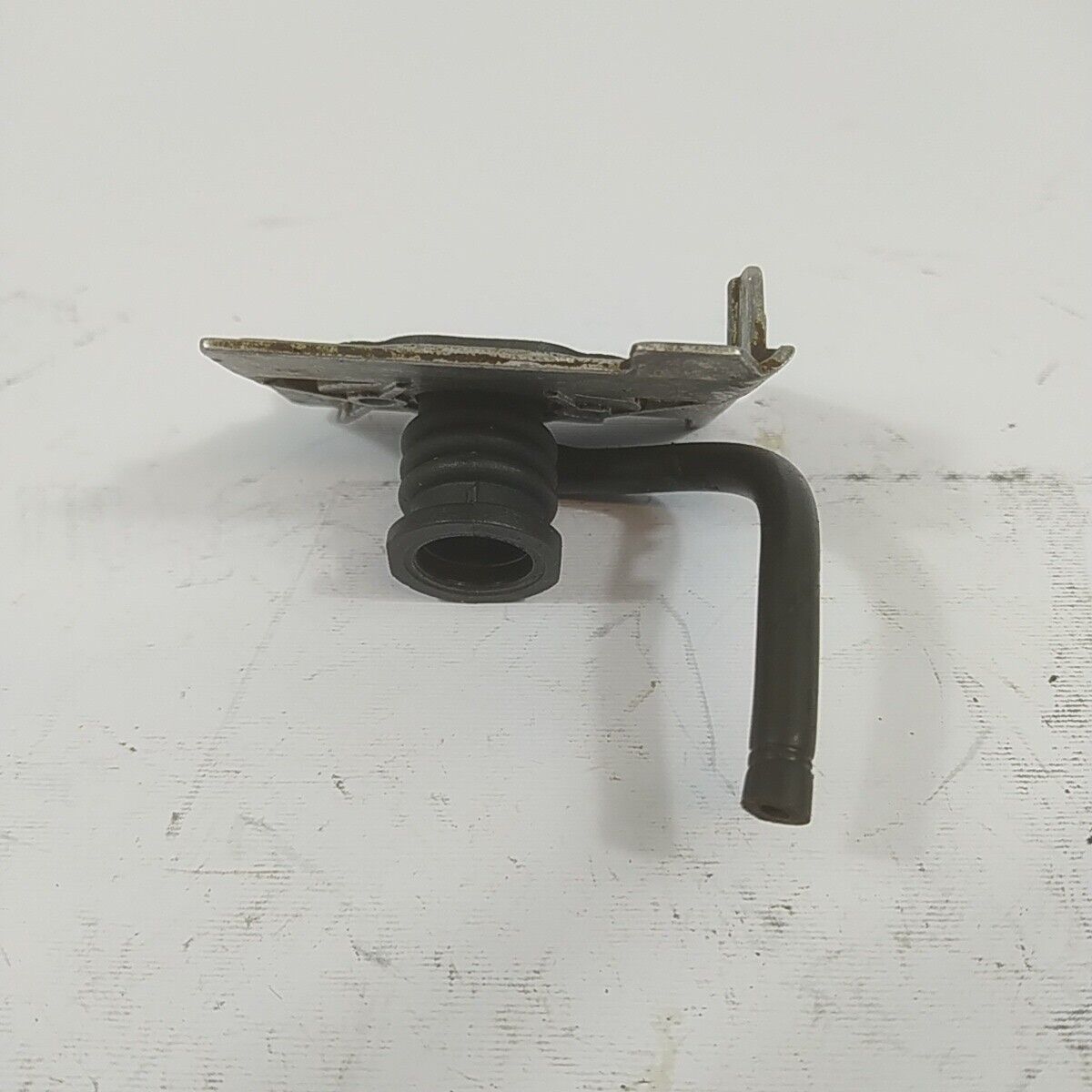 ricambio per motosega CASTOR ALPINA 450 FLANGIA COLLETTORE CARBURATORE usato