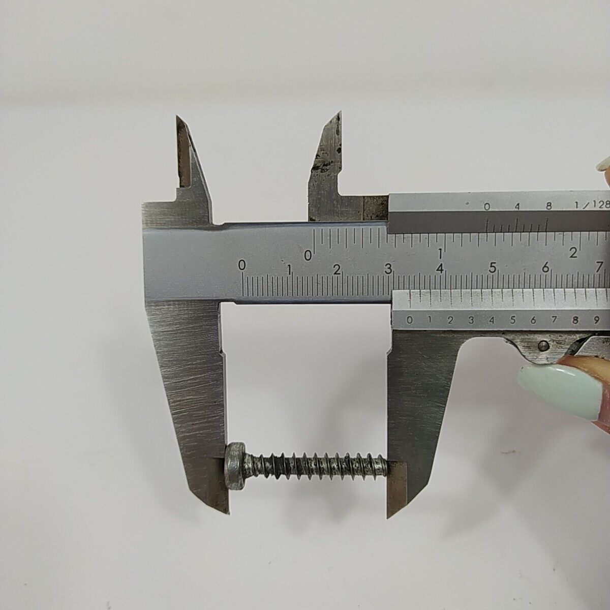 Ricambio usato VITI bulloni dadi perni di VARIE MISURE per motosega DOLMAR 116