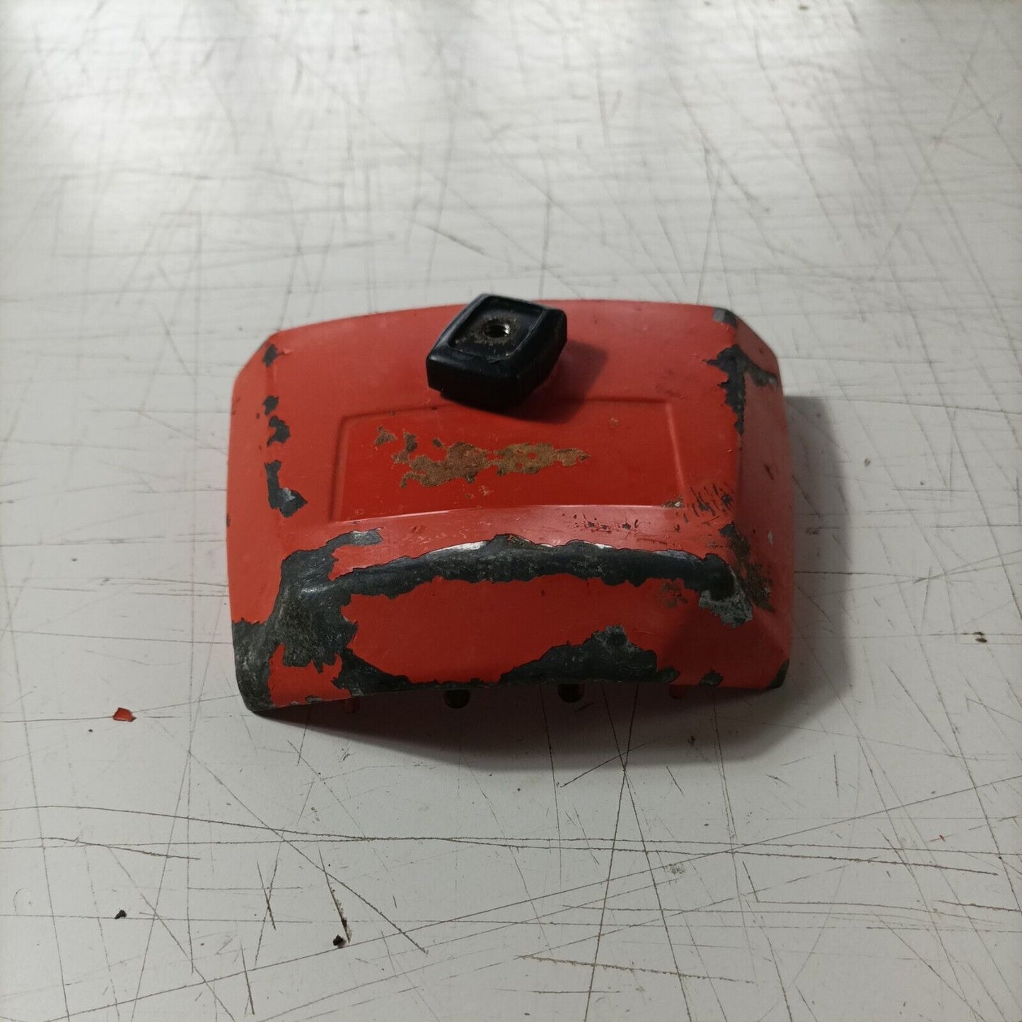 COPERCHIO TAPPO COPRI FILTRO DELL' ARIA PER MOTOSEGA CASTOR C70 ALPINA A70