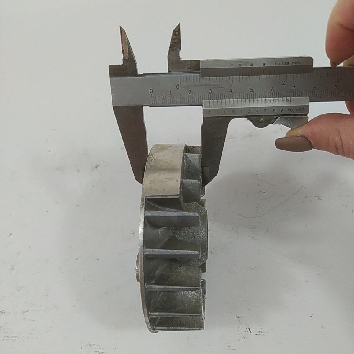 Ricambi VOLANO MAGNETICO DI AVVIAMENTO per decespugliatore TANAKA 501 ik usati