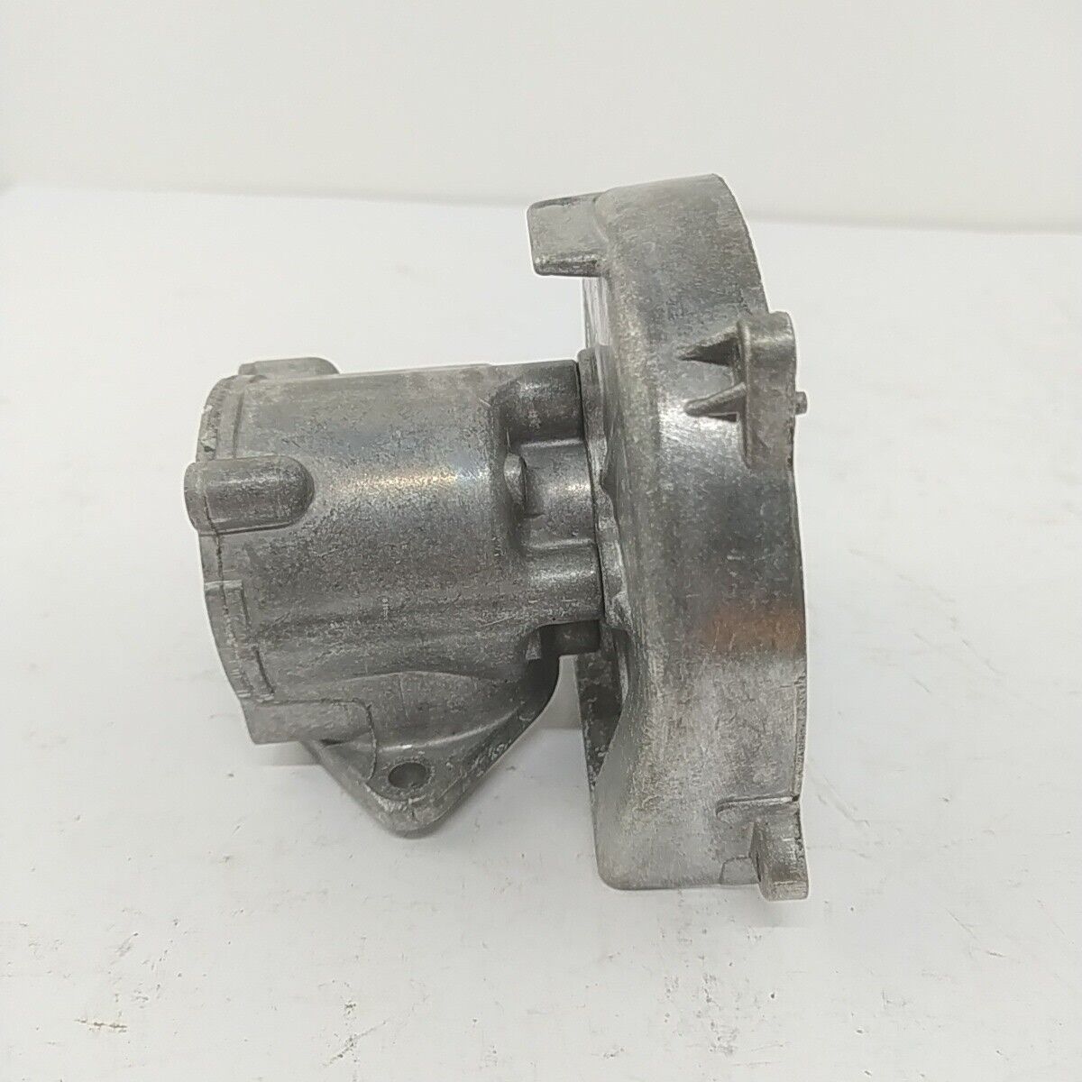 Ricambio usato CARTER BASAMENTO MOTORE cilindro per decespugliatore STIHL FS 44