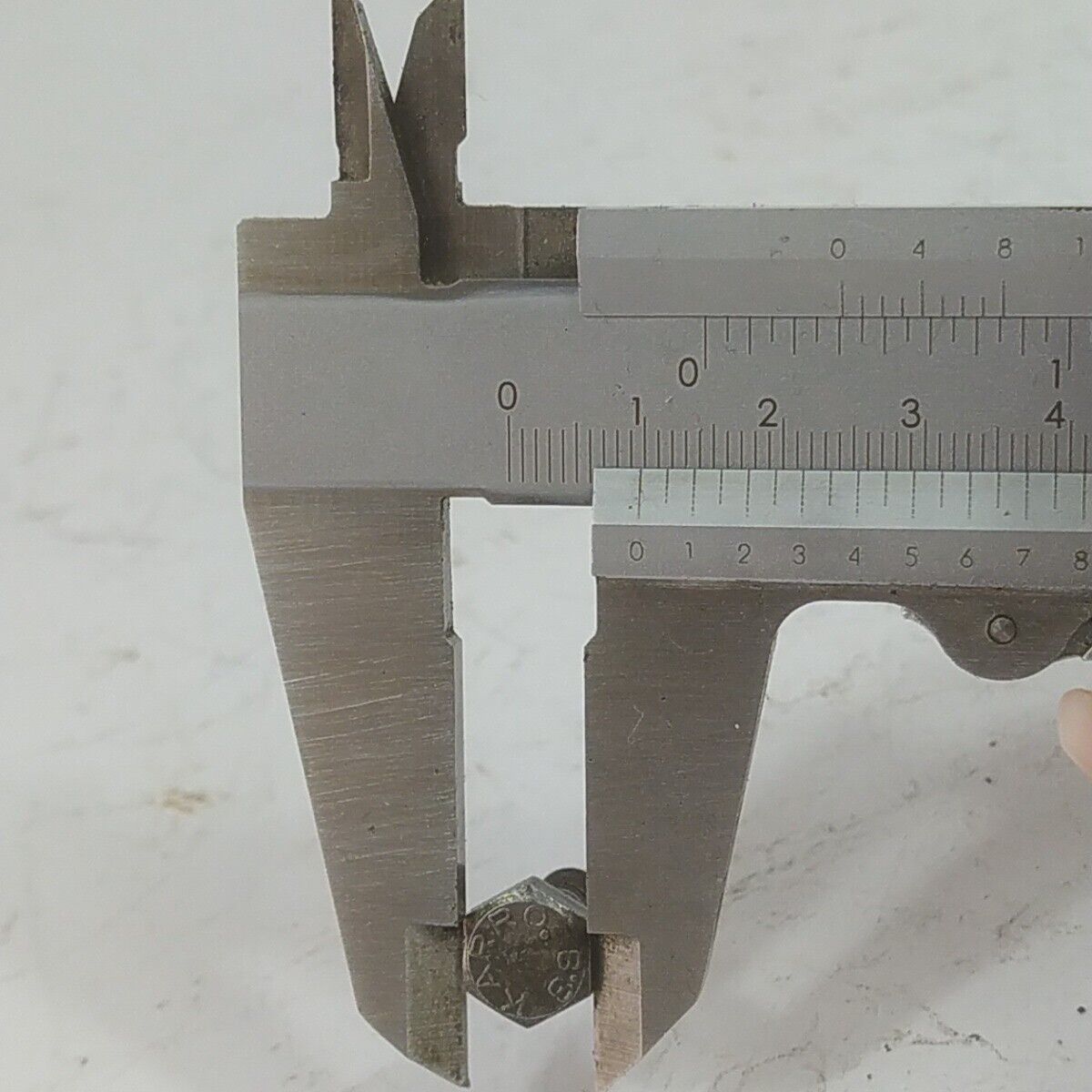 Ricambio per motosega STIHL 08 S VARIE VITI VITE BULLONE MOTORE ORIGINALE usato