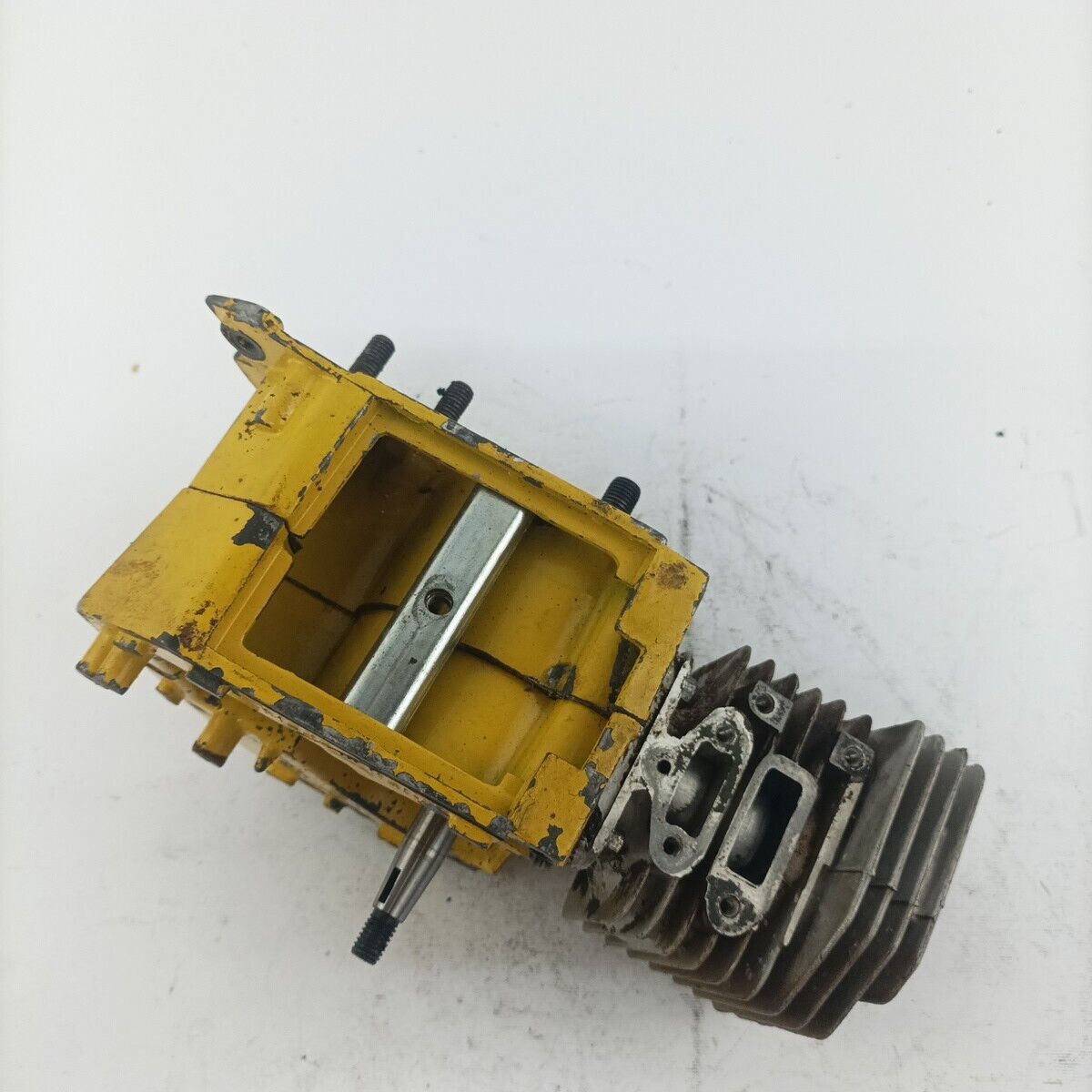 ricambio CILINDRO PISTONE MOTORE COMPLETO per motosega ALPINA CASTOR 41 40 usati