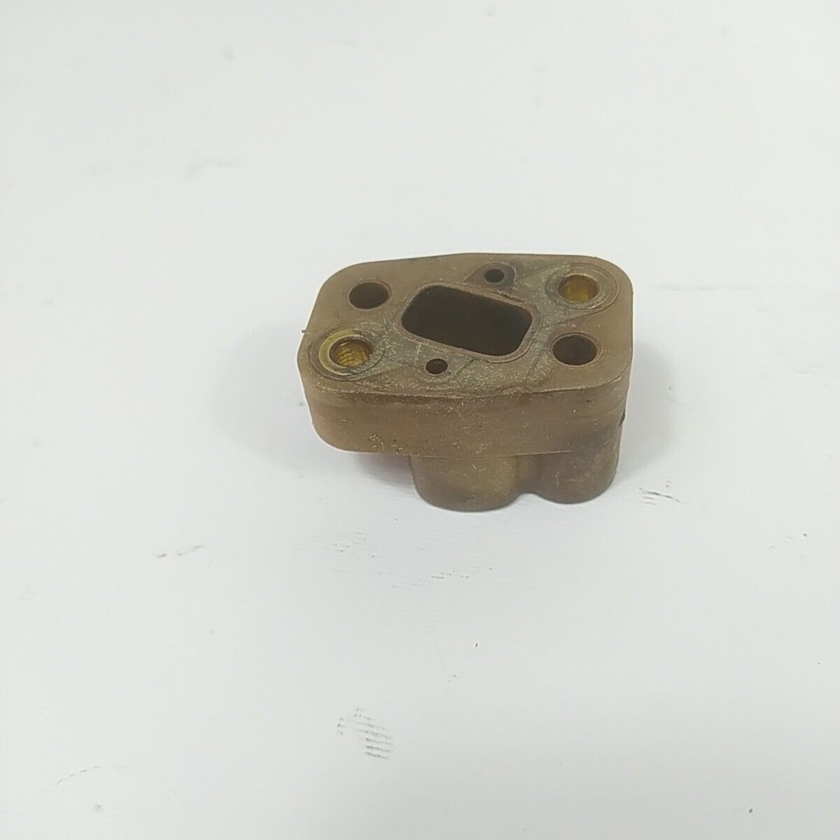 Ricambio per decespugliatore EFCO 8250 FLANGIA COLLETTORE CARBURATORE usato