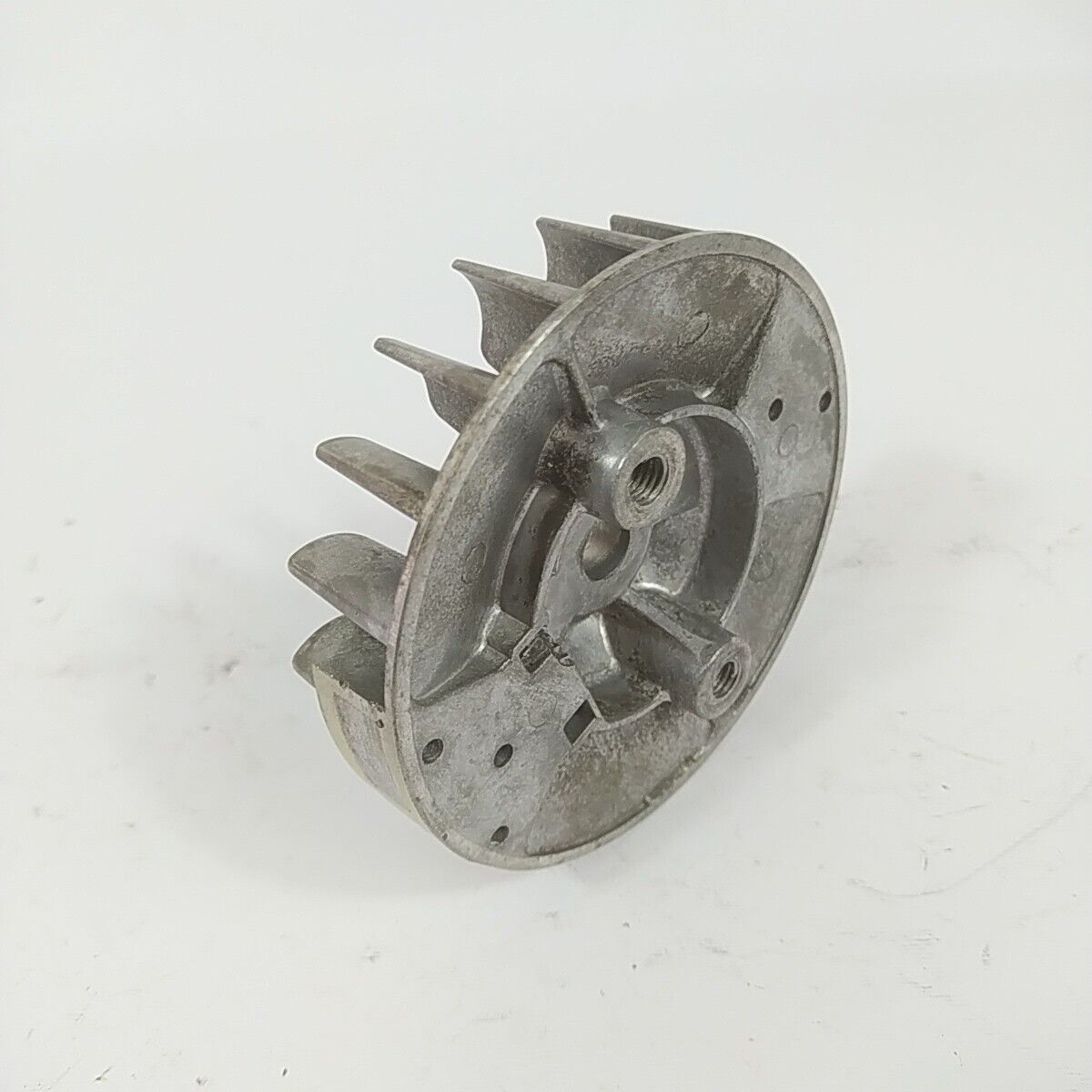 Ricambio VOLANO MAGNETICO DI AVVIAMENTO per decespugliatore TANAKA 501 ik usato