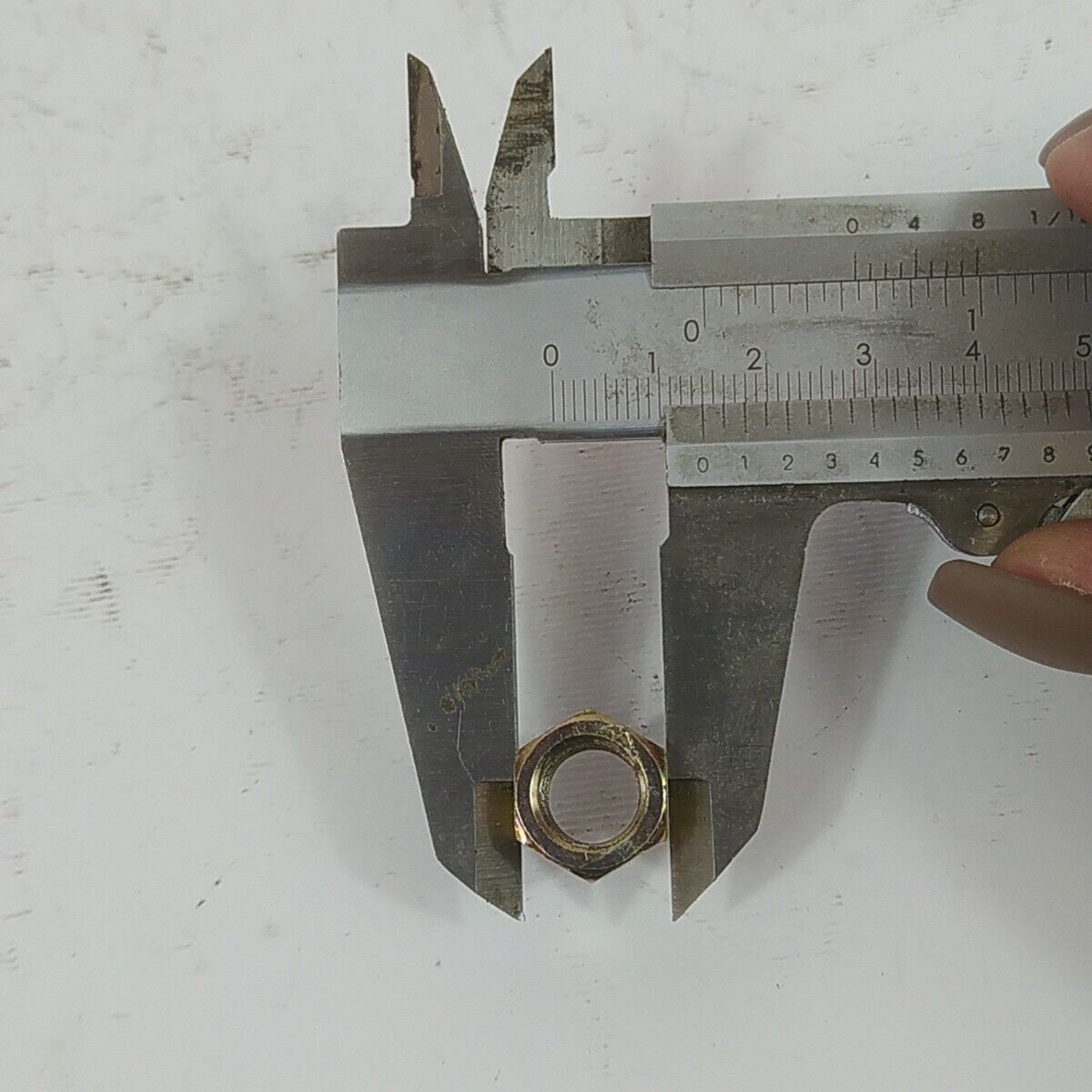Ricambi DADO ALBERO MOTORE VOLANO per decespugliatore TANAKA 501 ik usati