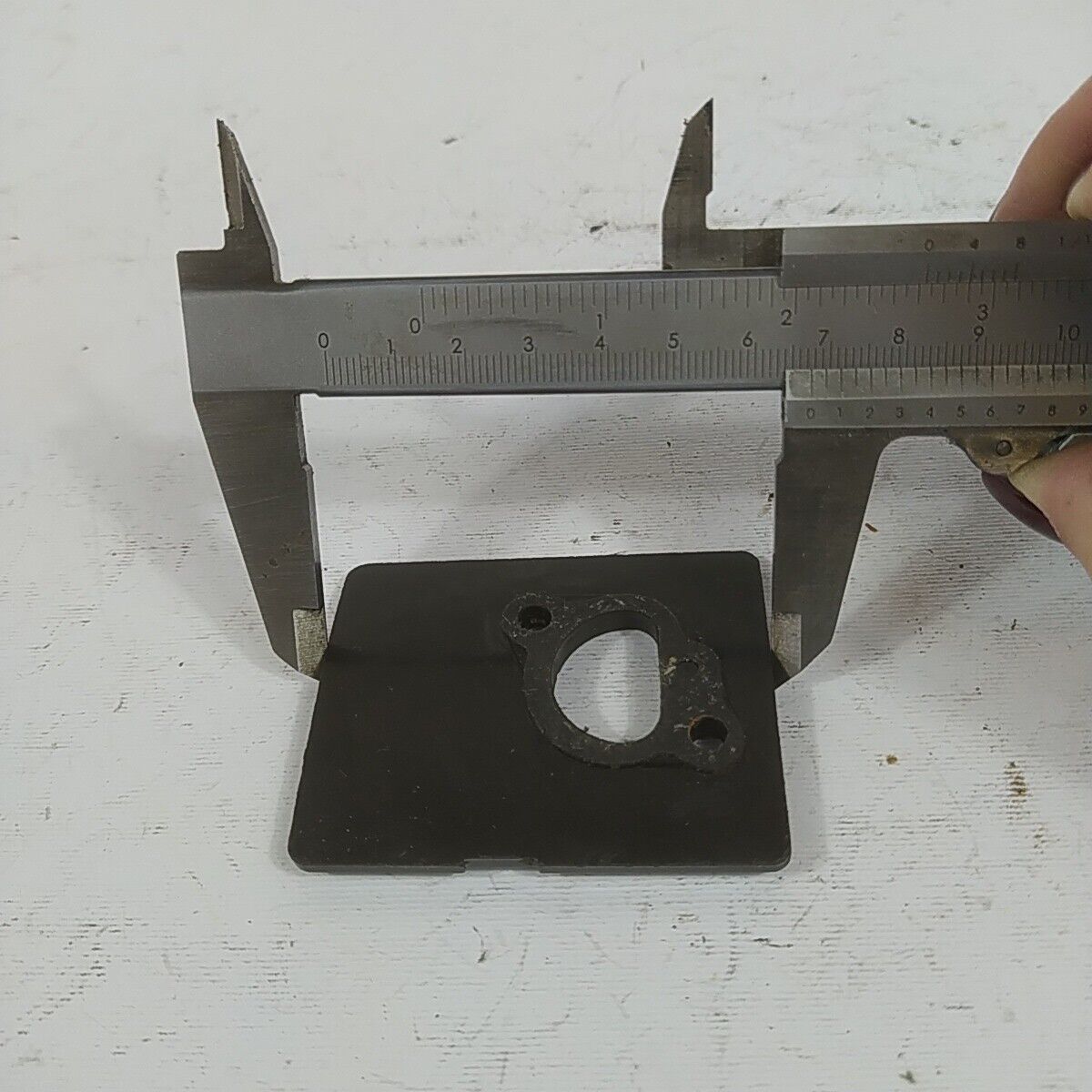 Ricambio DECESPUGLIATORE kawasaki kt 17 FLANGIA COLLETTORE carburatore usato