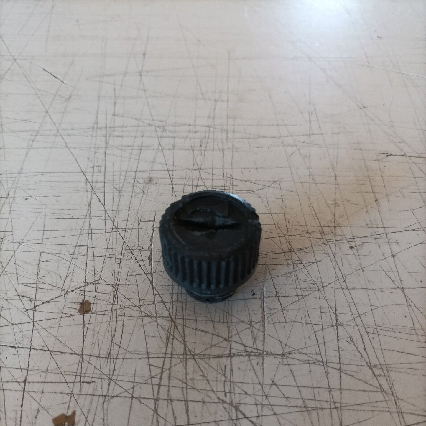 TAPPO serbatoio OLIO DIAMETRO 21 MM PER MOTOSEGA OPEM ELECTRONIC ricambi usati