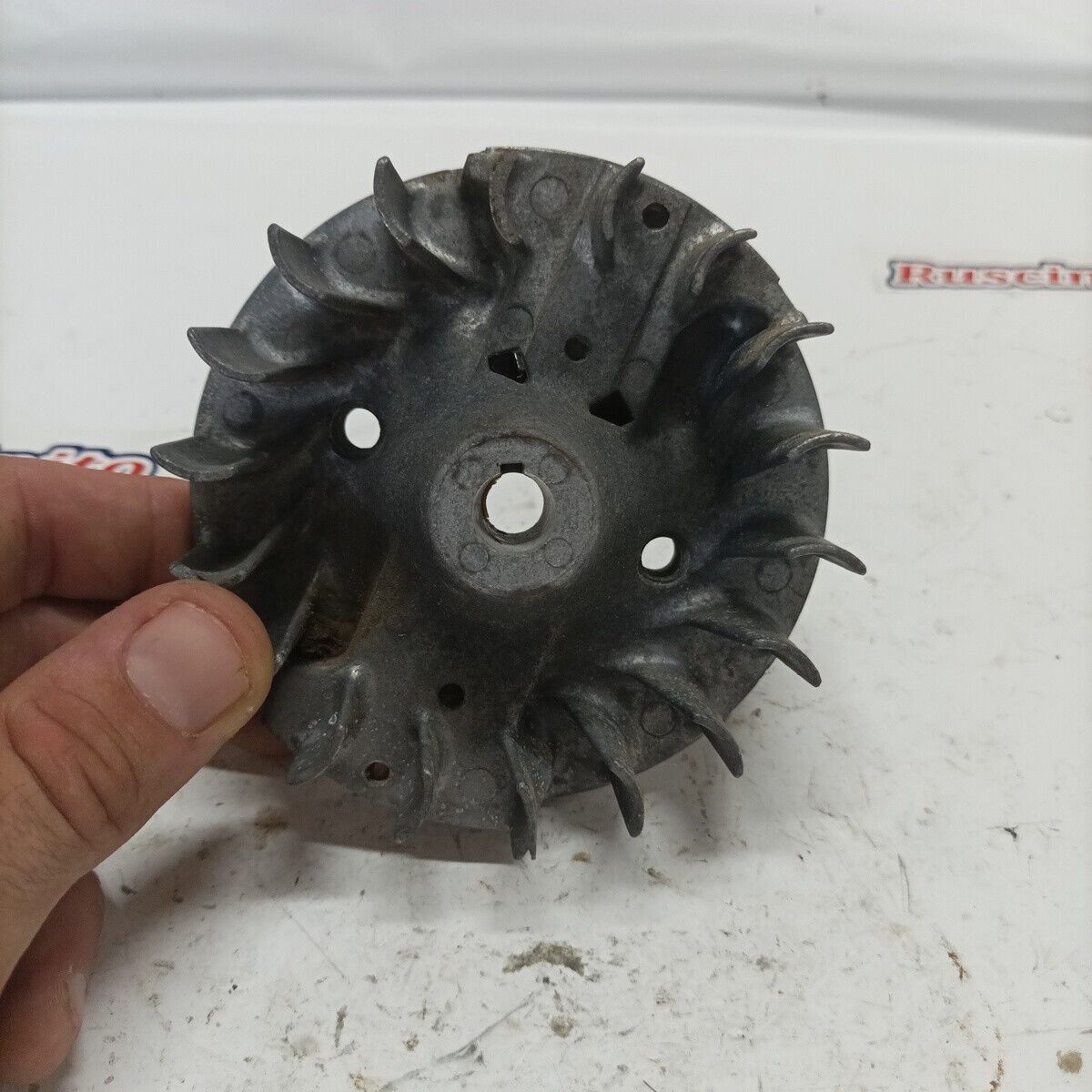 Ricambio VOLANO ACCENSIONE START Usato per decespugliatore Komatsu ZENOAH G3K