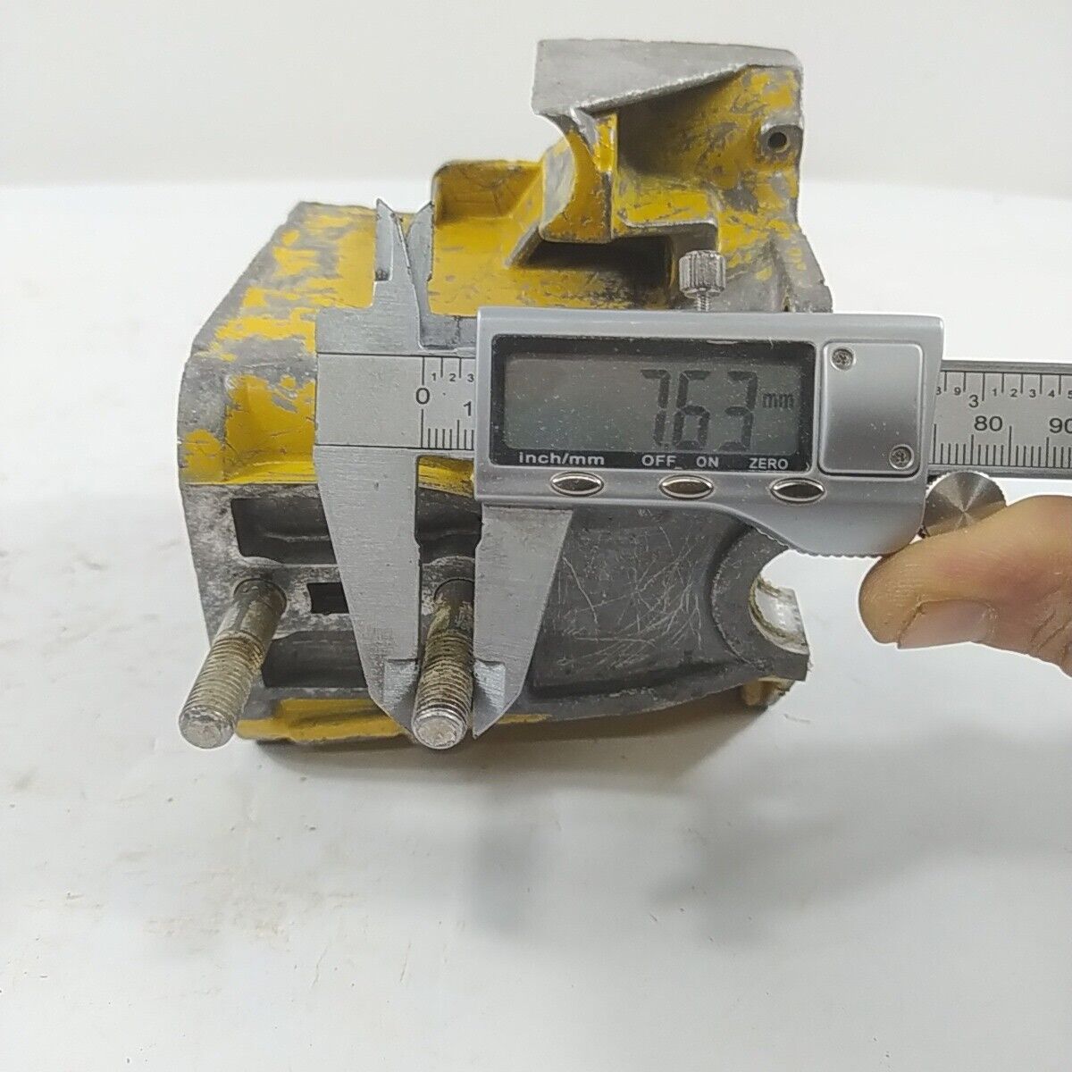 Ricambi BASAMENTO CILINDRO E SERBATOIO PER MOTOSEGA MCCULLOCH PRO MAC 555 usati