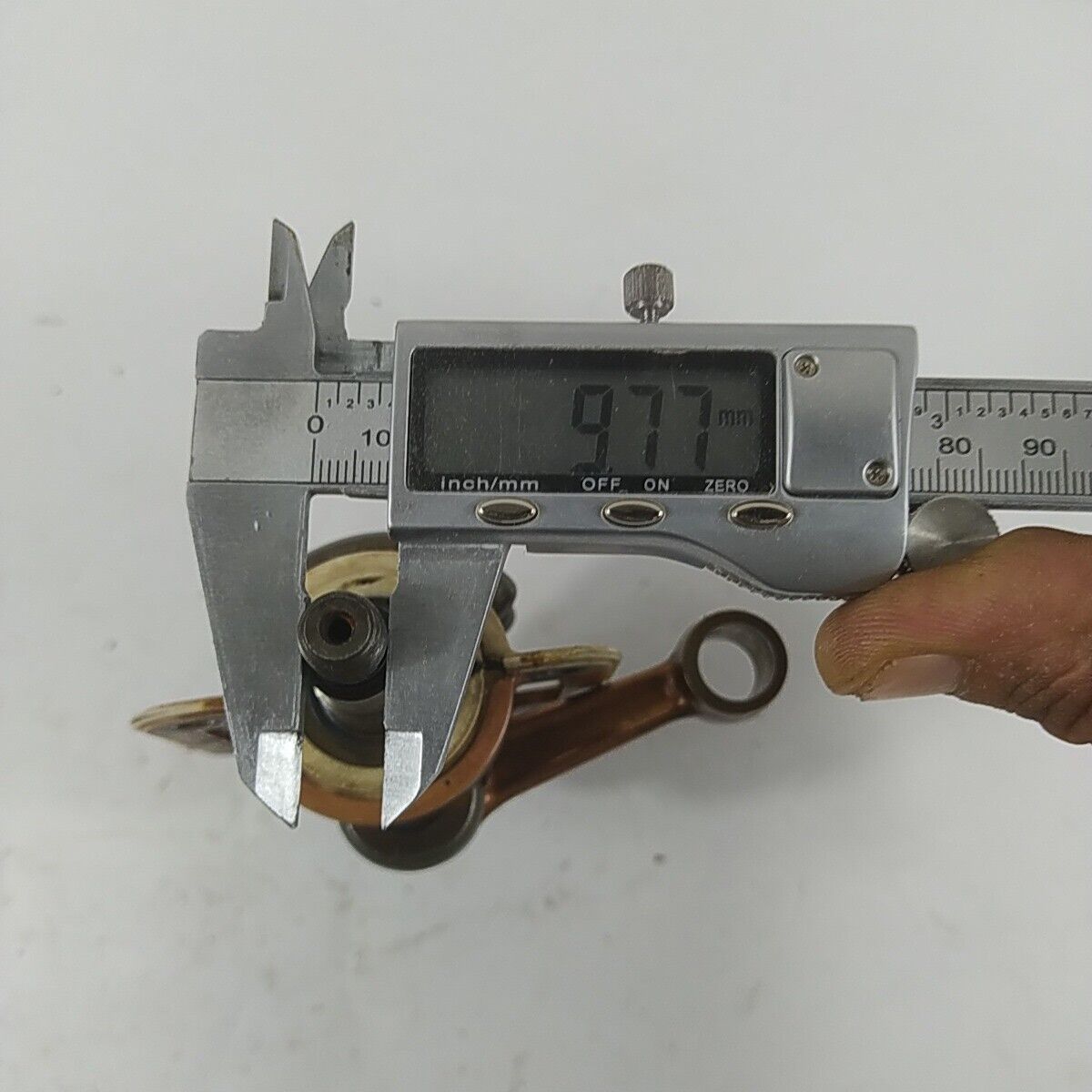 Ricambi per DECESPUGLIATORE HUSQVARNA 39 R usati ALBERO MOTORE ORIGINALE biella 