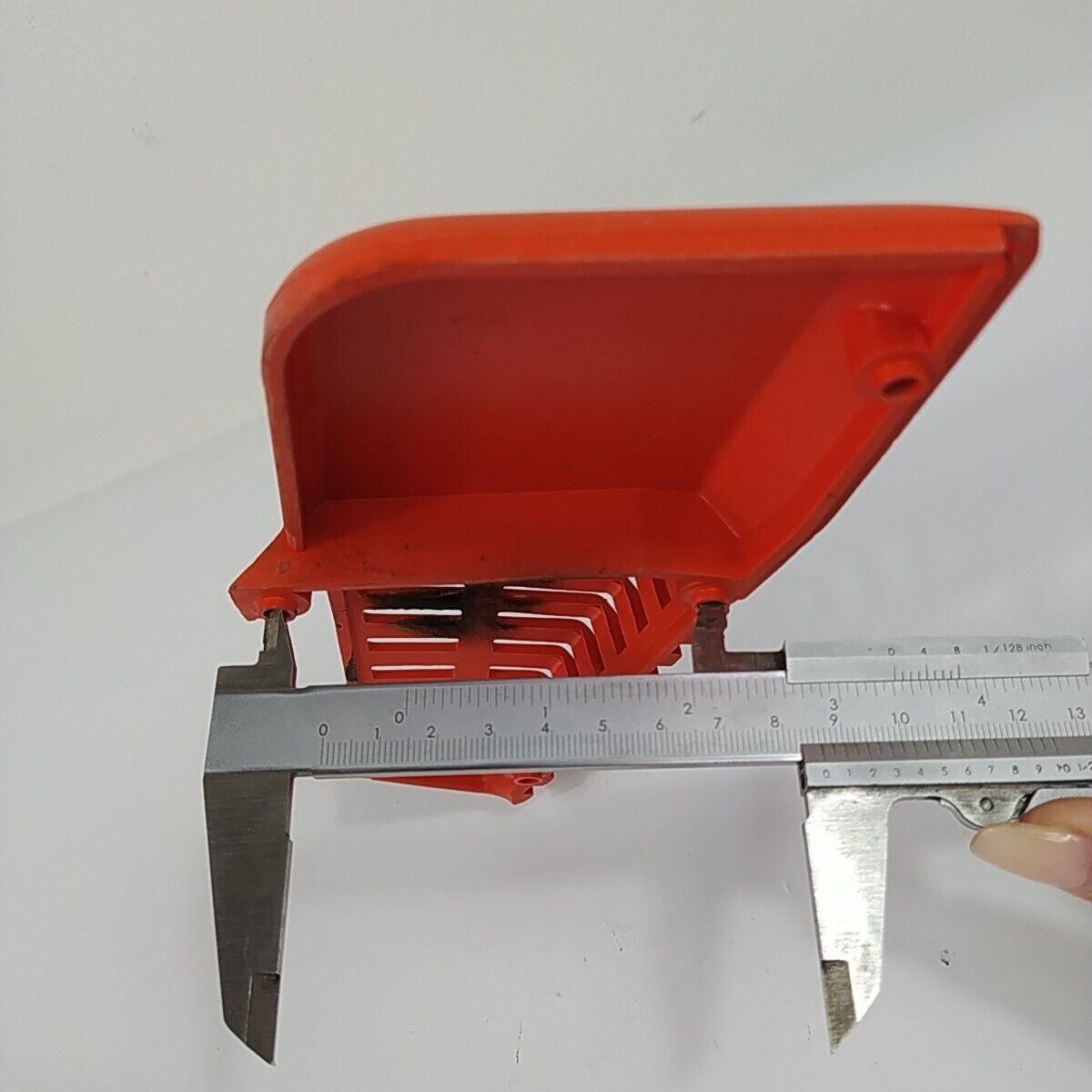 ricambi usati COPERCHIO COPRI FRIZIONE CATENA ORIGINALE PER MOTOSEGA CASTOR 438