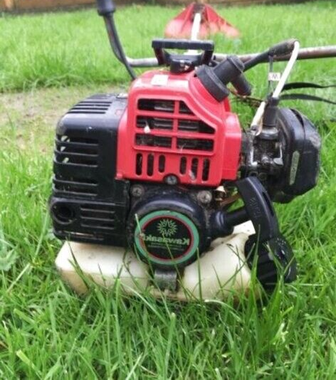 Ricambio usato CHIAVETTA MEZZALUNA fermo volano decespugliatore KAWASAKI TG 33