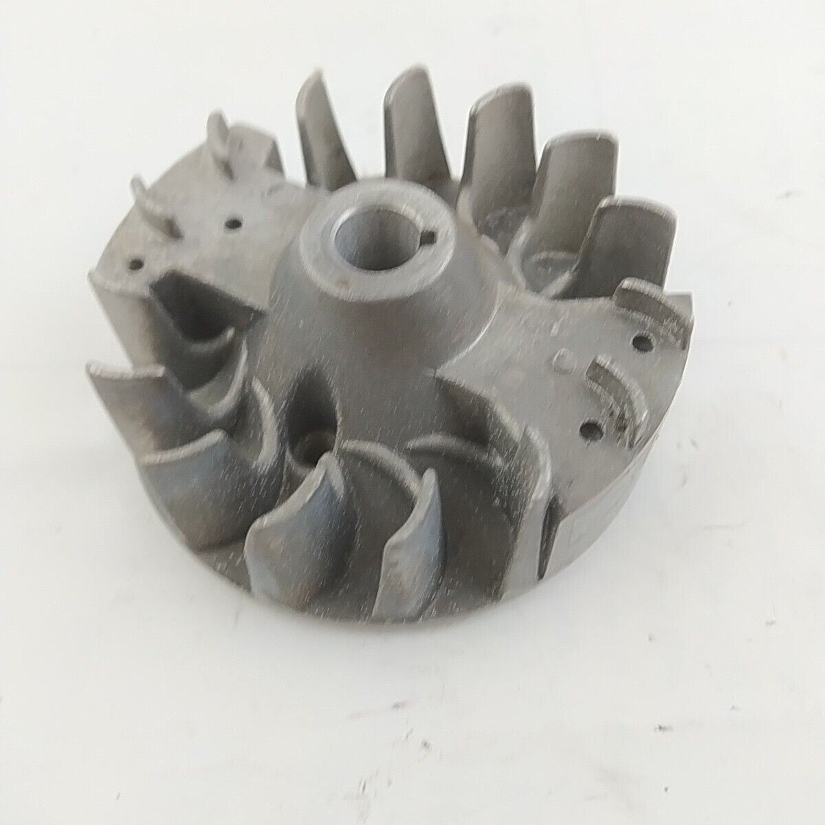 Ricambio VOLANO di accensione usato per decespugliatore MITSUBISHI TL 52 42