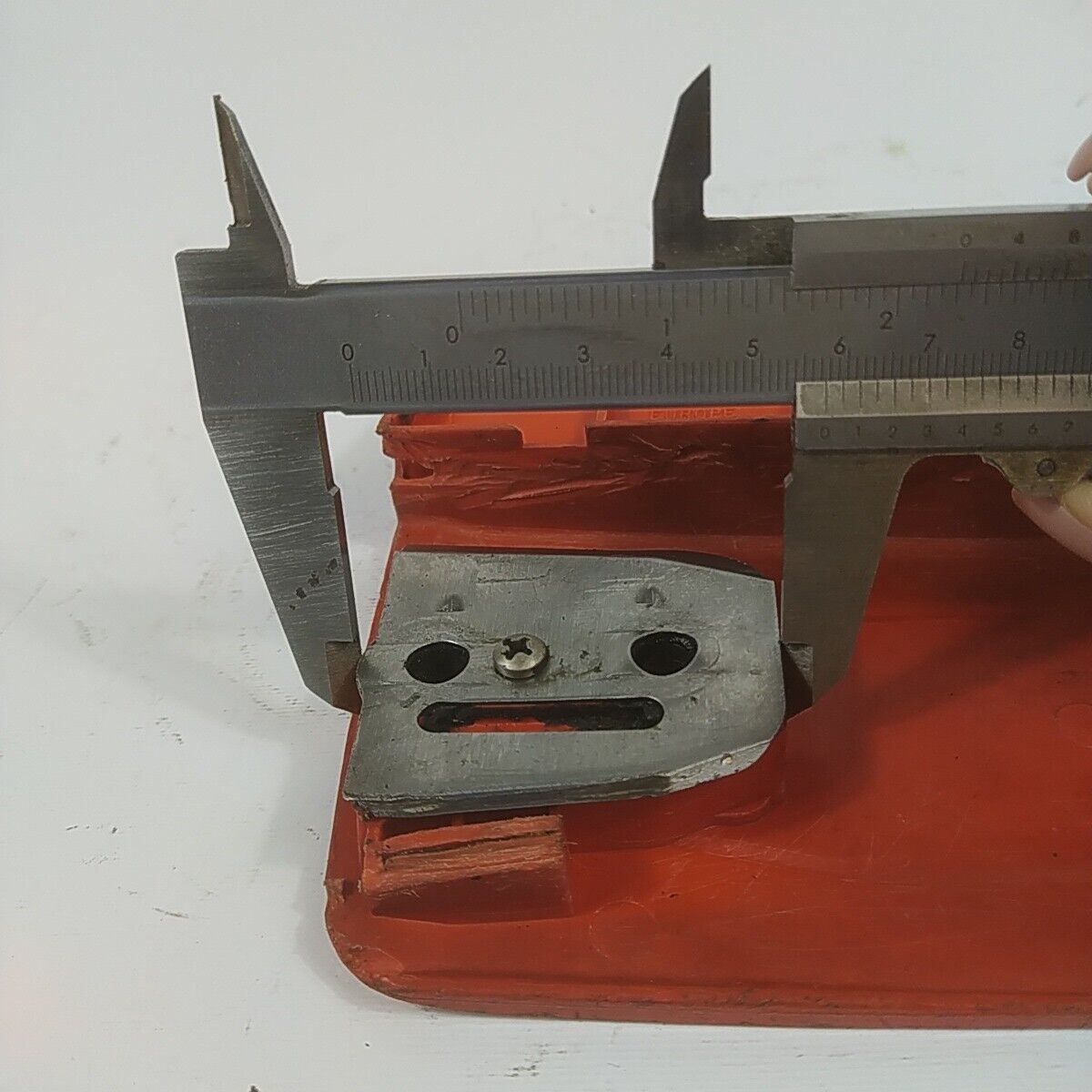 Ricambio per motosega CASTOR ALPINA 450 COPERCHIO copri FRIZIONE catena usato