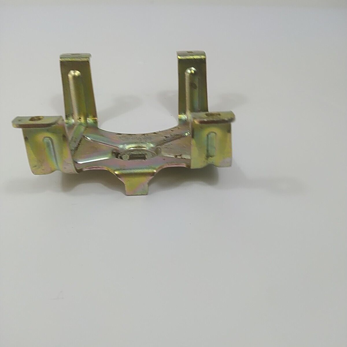 Ricambio STAFFA MOTORE A ZAINO usato per decespugliatore Emak Efco 8425