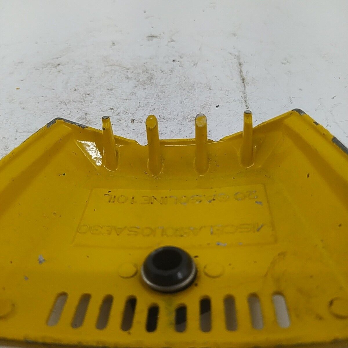 ricambio COPERCHIO FILTRO ARIA CARBURATORE Per motosega ALPINA PROF 70 S usati