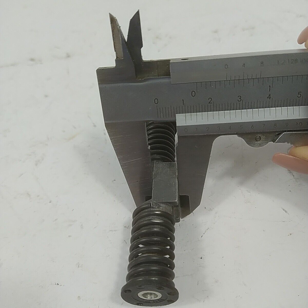 MOLLA SUPPORTO AMMORTIZZATORE per motosega HUSQVARNA 338 XPT 334 ricambi usati