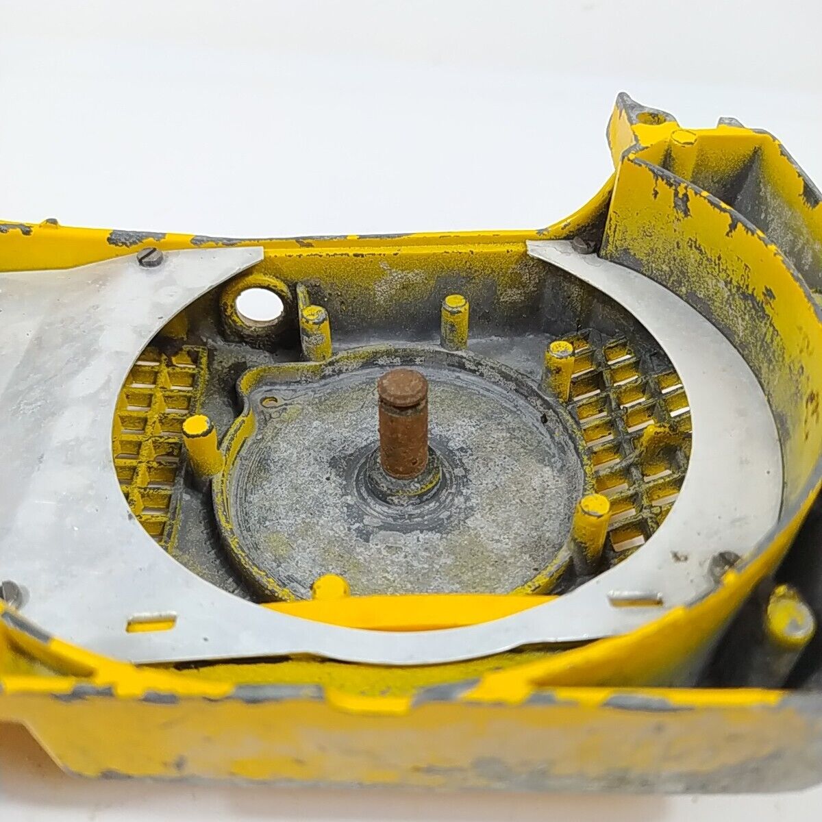 COPERCHIO CARTER AVVIAMENTO A STRAPPO per motosega PARTNER R 420 ricambi usati