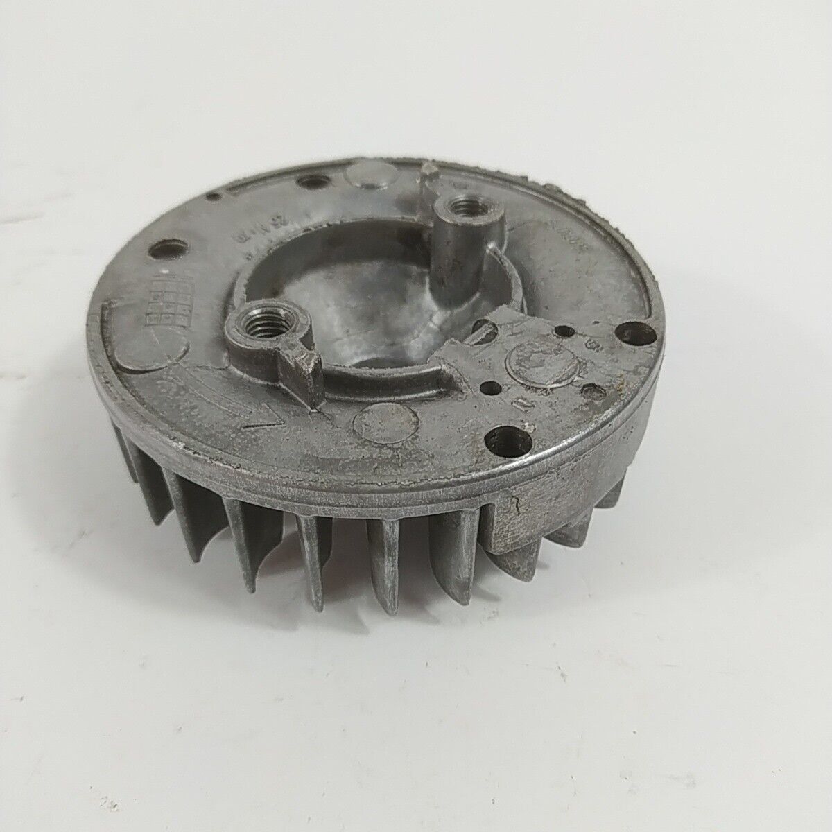 Ricambio DECESPUGLIATORE ALPINA STAR 41 VOLANO MAGNETICO DI AVVIAMENTO usato