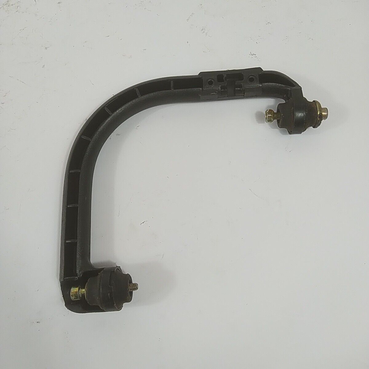 Ricambi MANIGLIA IMPUGNATURA SUPERIORE per motosega ALPINA CASTOR 41 usati