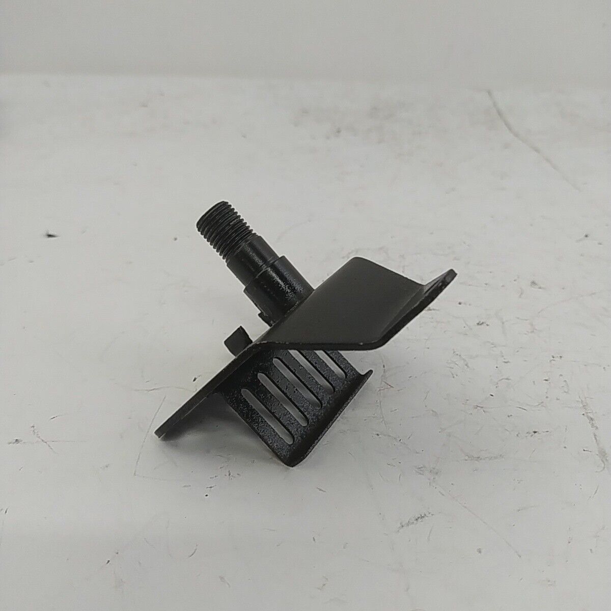 Ricambio STAFFA PER MOTORE A ZAINO Usato per decespugliatore Komatsu ZENOAH G4K