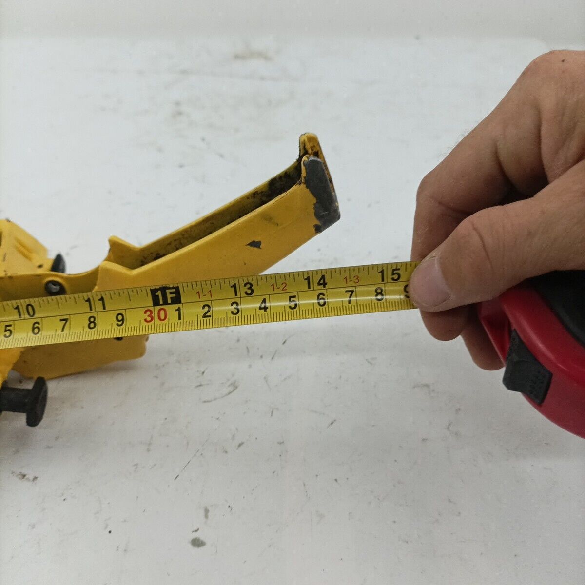 Ricambi MANIGLIA IMPUGNATURA comandi PER MOTOSEGA MCCULLOCH PRO MAC 700 usati