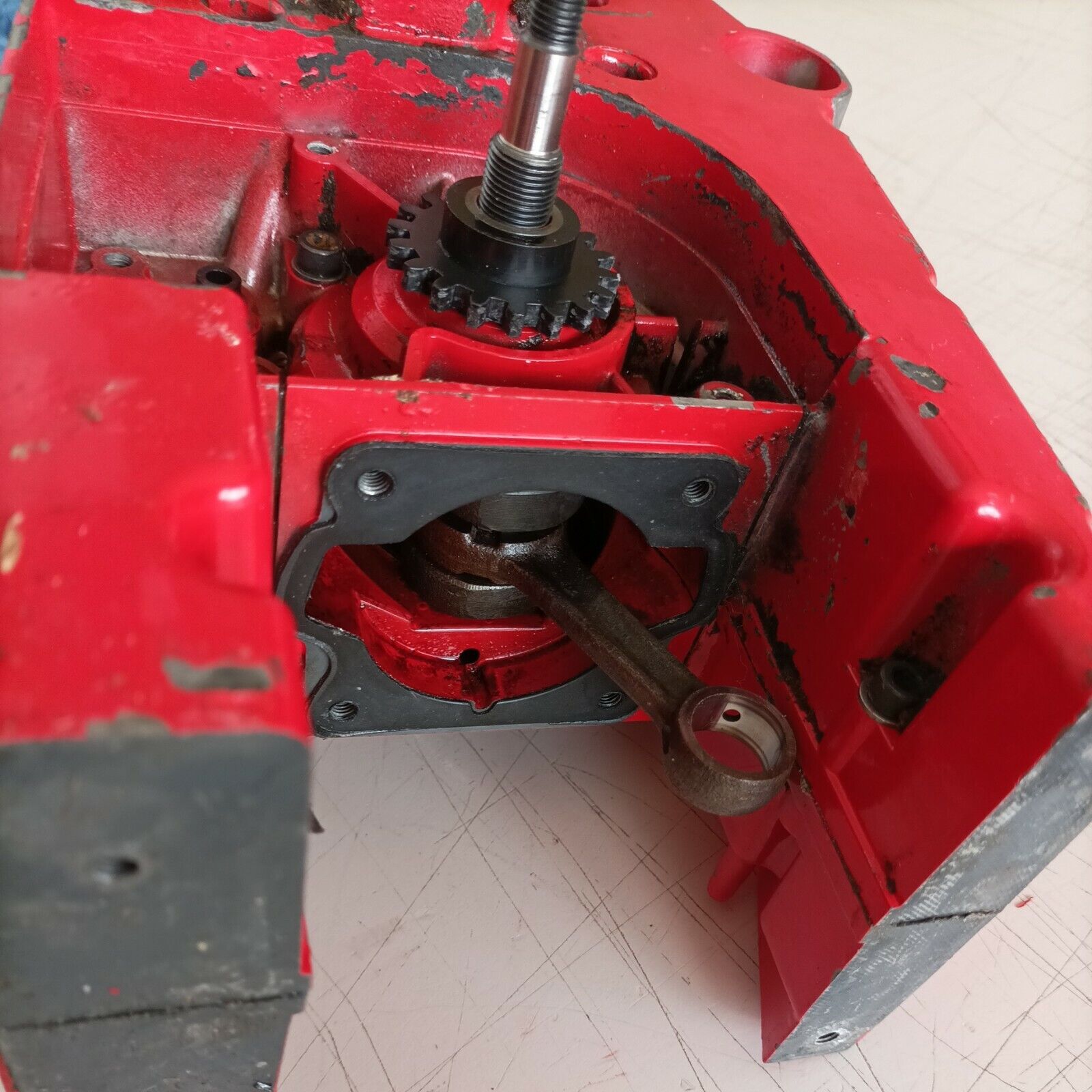 basamento CILINDRO E ALBERO MOTORE PER MOTOSEGA OPEM JOLLY 155 AUTOMATIC usato