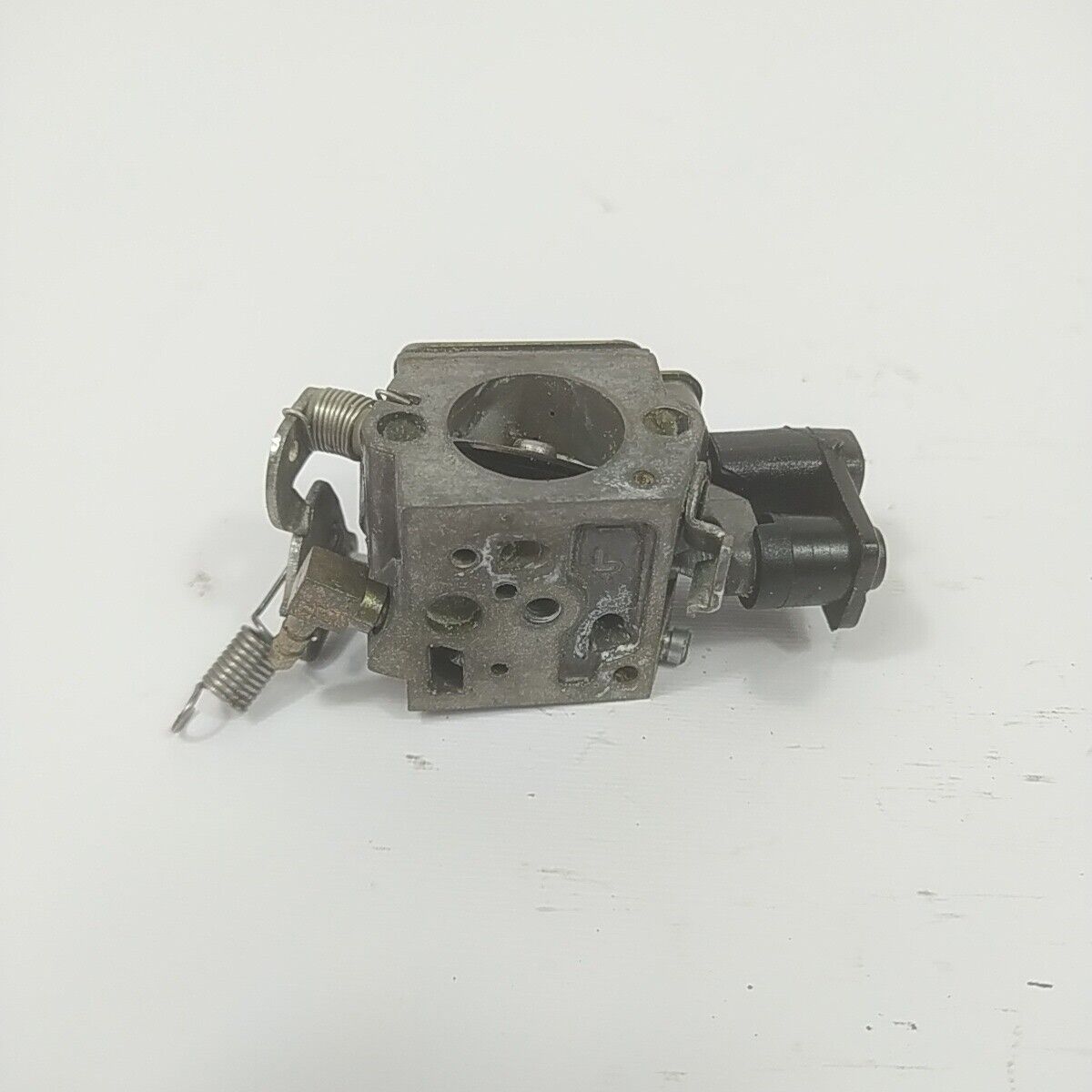 Parti di ricambio CARBURATORE HE6A450 per motosega ALPINA CASTOR CP 700 usato