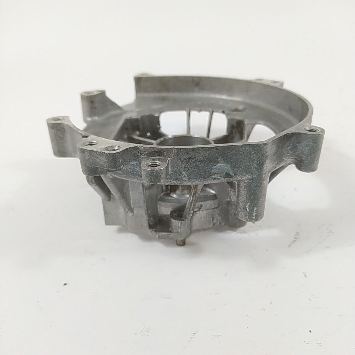 Ricambio CARTER BASAMENTO MOTORE usato per decespugliatore MITSUBISHI MARUYAMA