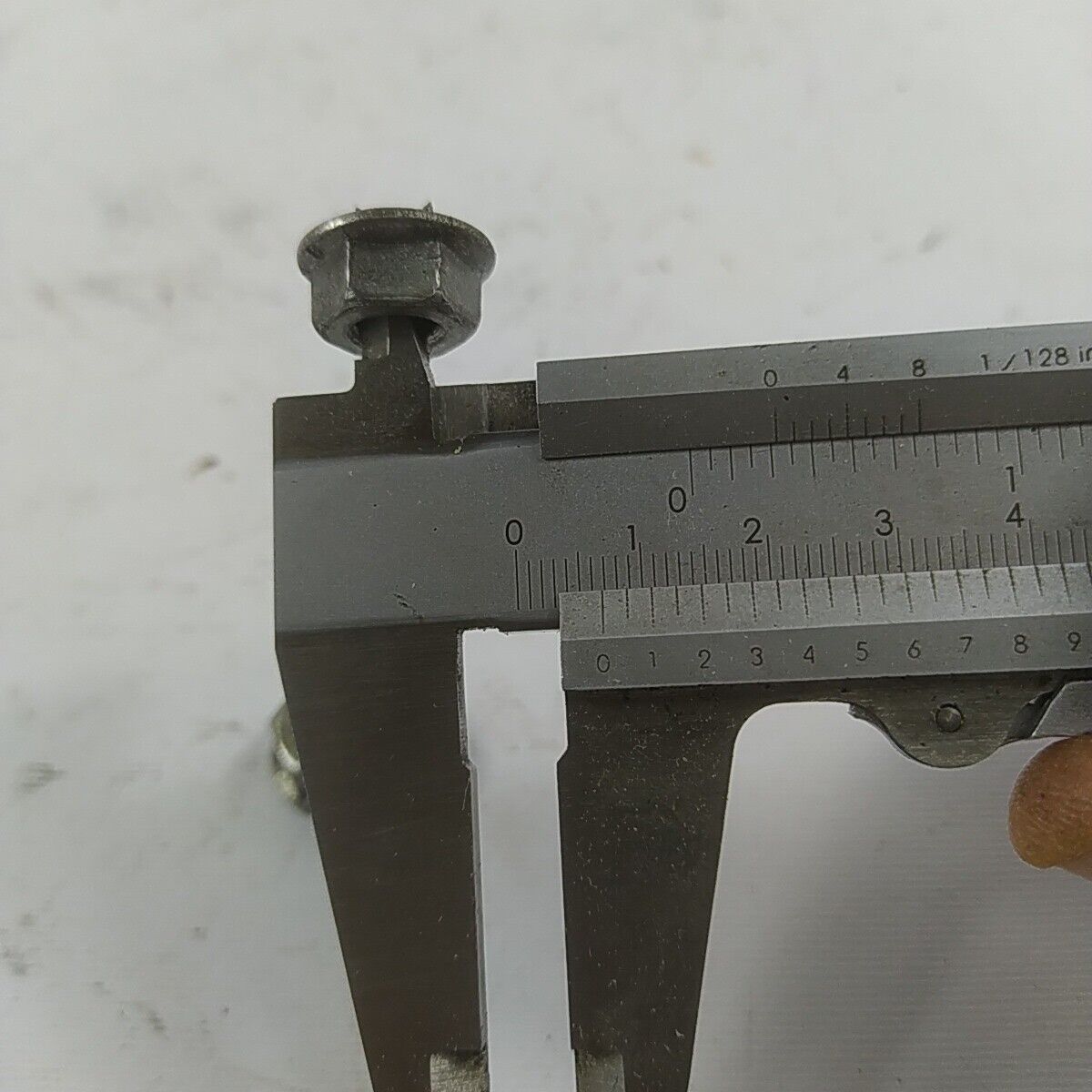 ricambio DADI DADO BARRA BULLONE CATENA per motosega CASTOR C 70 usati