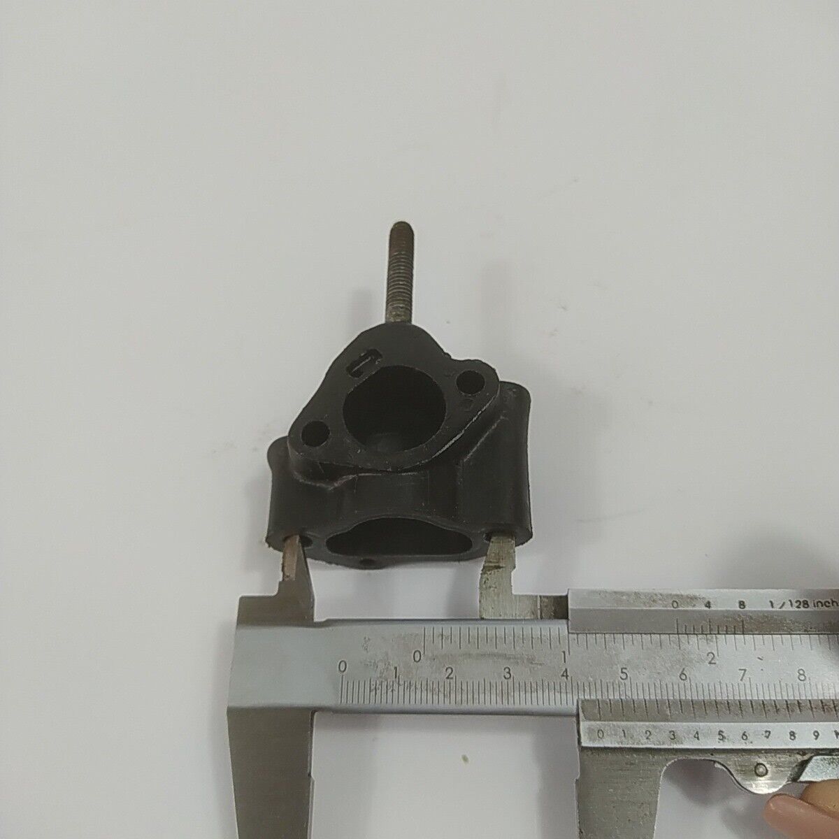 ricambi FLANGIA COLLETTORE CARBURATORE per motosega castor ALPINA PROF 70 usati