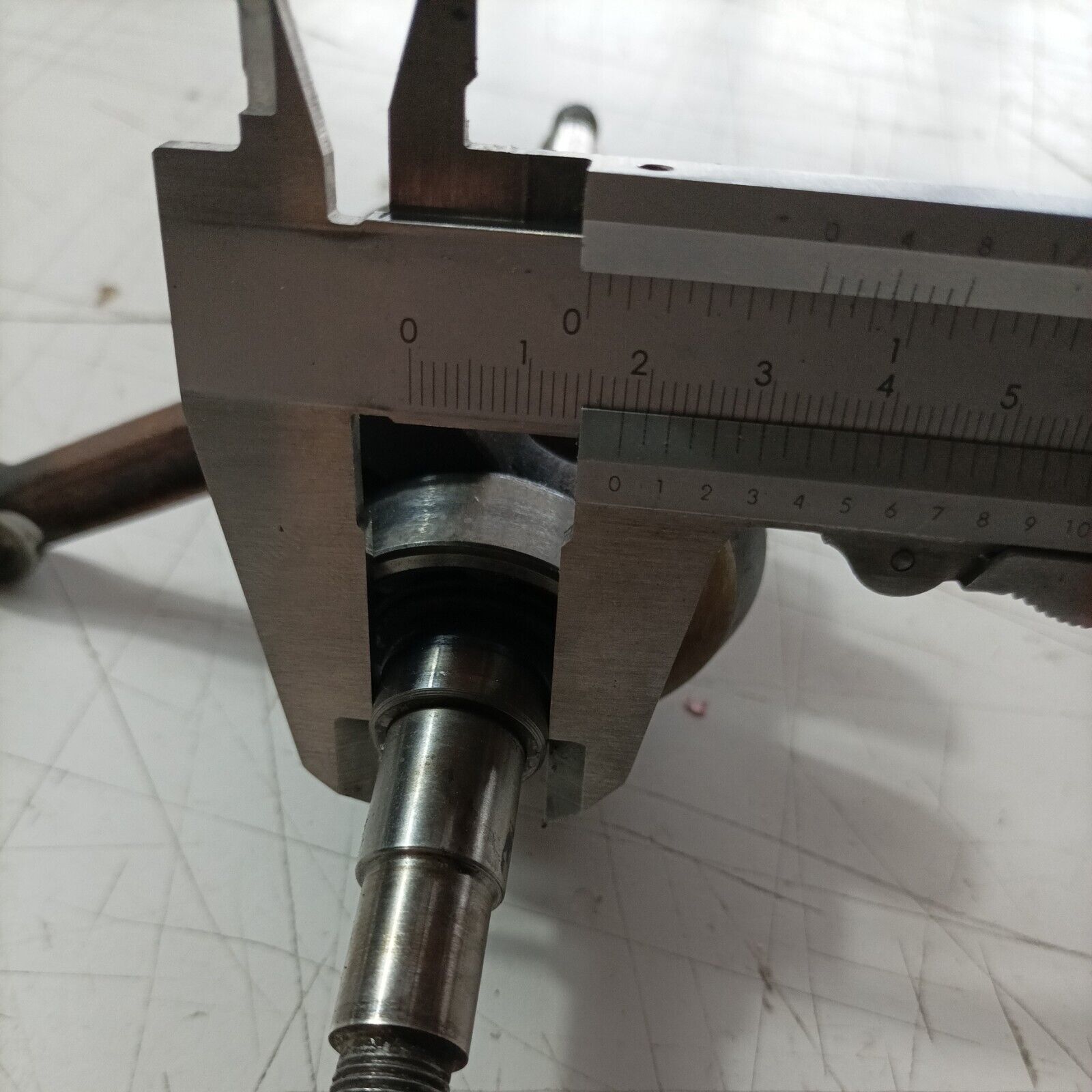 ALBERO MOTORE ORIGINALE PER MOTOSEGA CASTOR C70 ALPINA A70