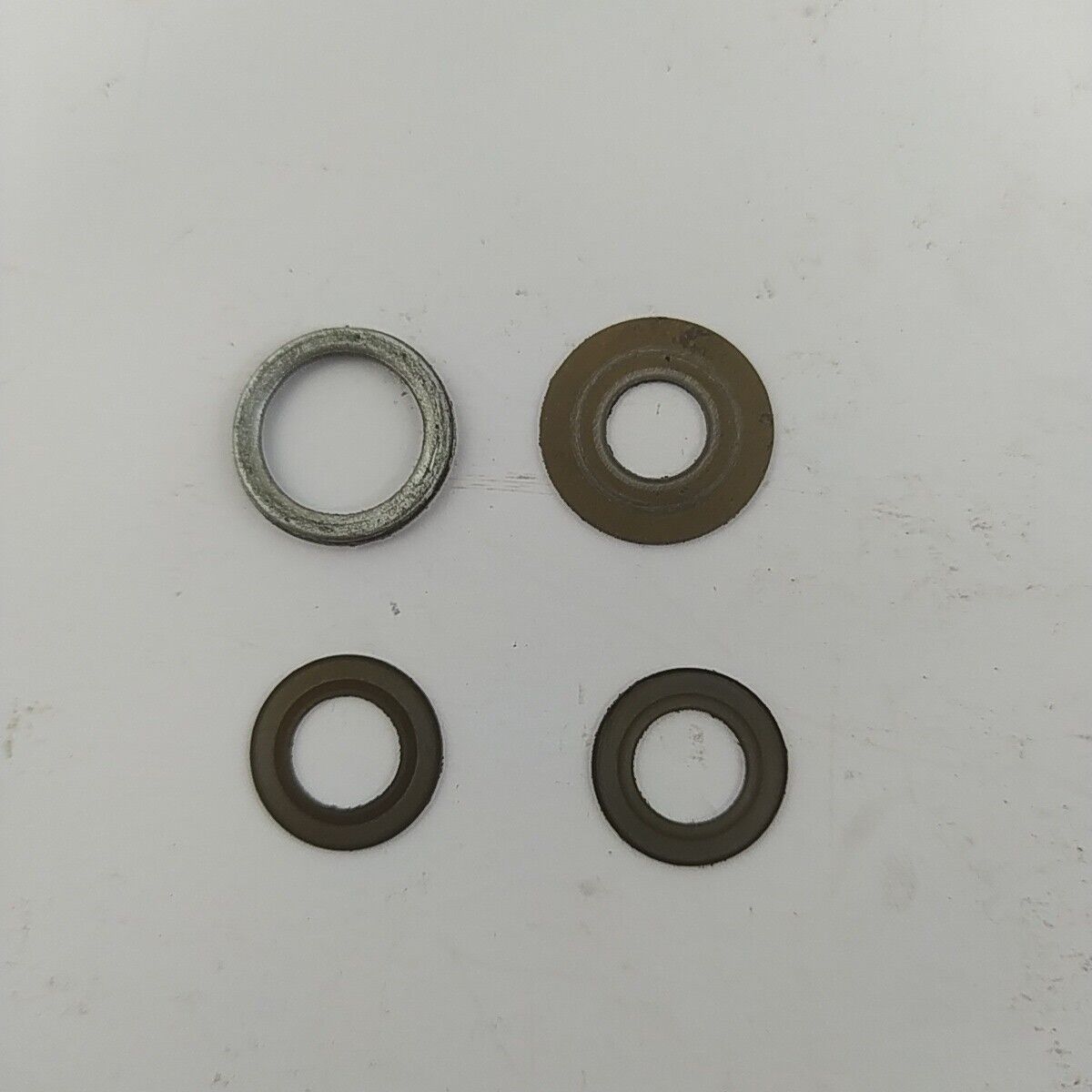 Ricambio usato KIT ACCESSORI VARI GOMMINO GOMMINI dado per MOTOSEGA Echo 330 EVL