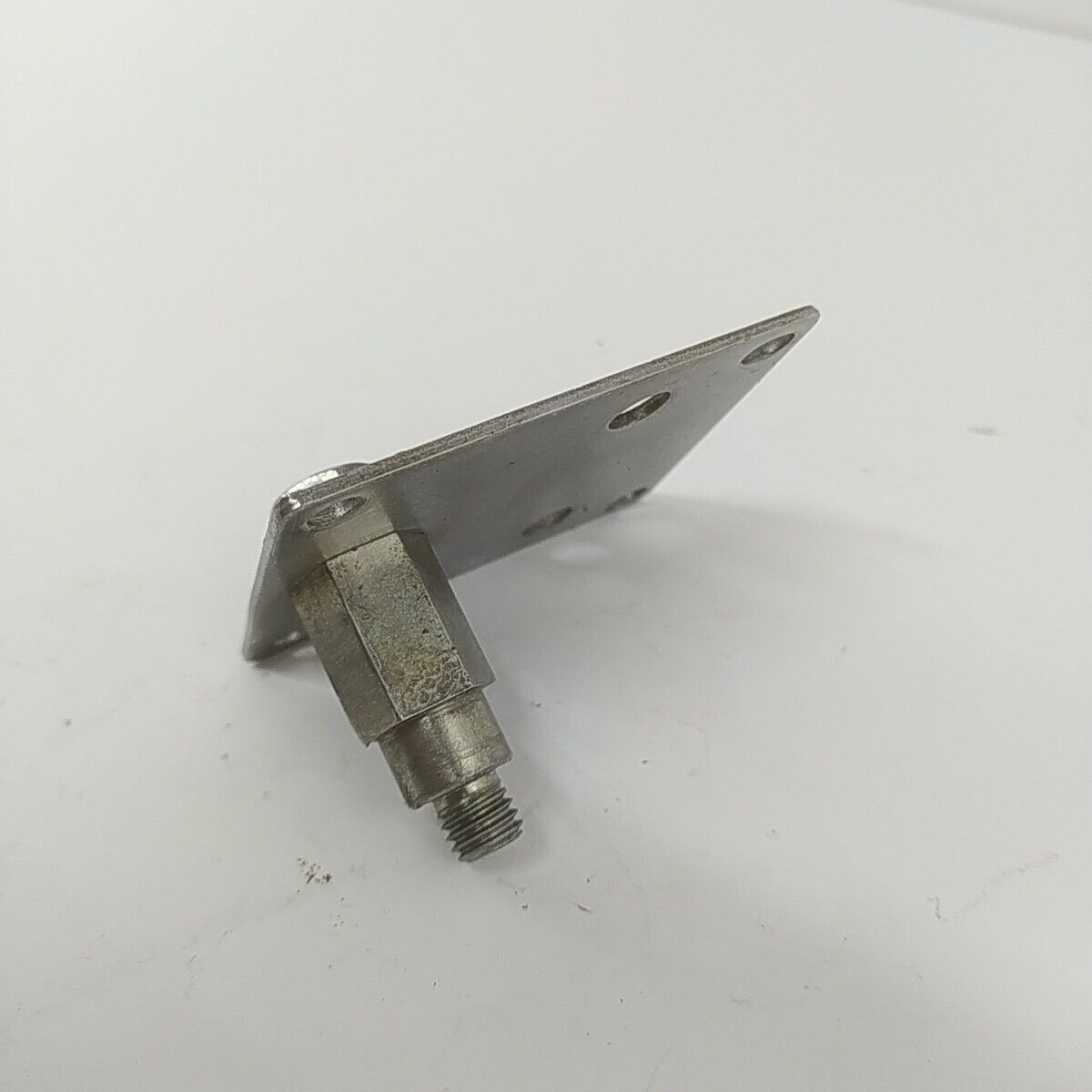 Ricambio usato STAFFA SUPPORTO MOTORE A ZAINO decespugliatore MITSUBISHI T200