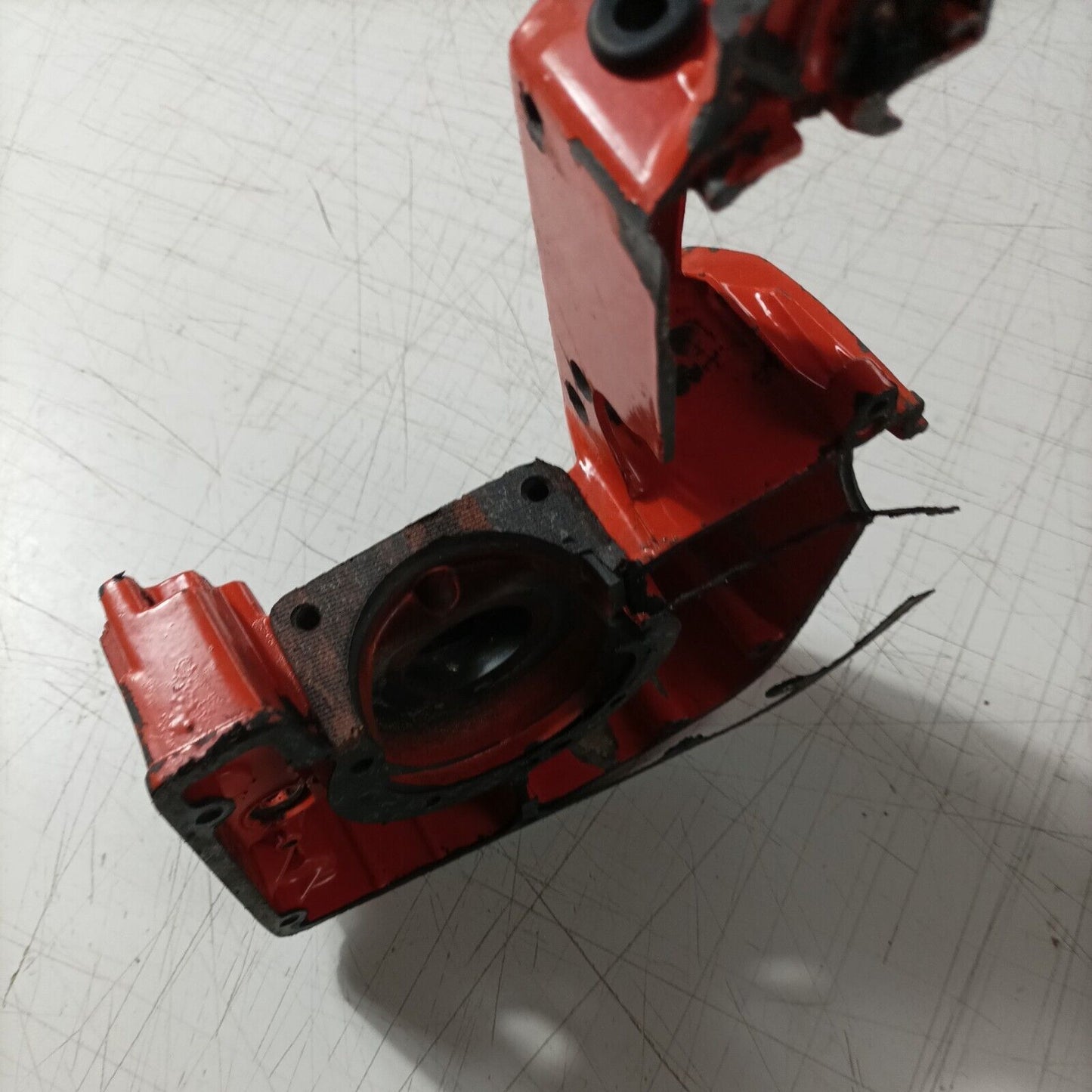 CARTER BASAMENTO CILINDRO LATO VOLANO TELAIO PER MOTOSEGA CASTOR C70 ALPINA A70
