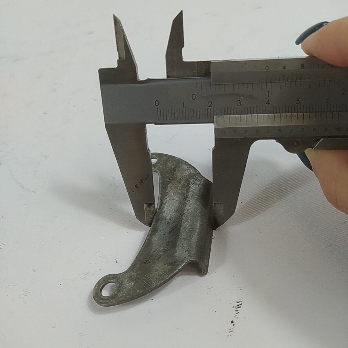 Ricambio STAFFA GOMMINI SERBATOIO usato per decespugliatore MITSUBISHI TL 52