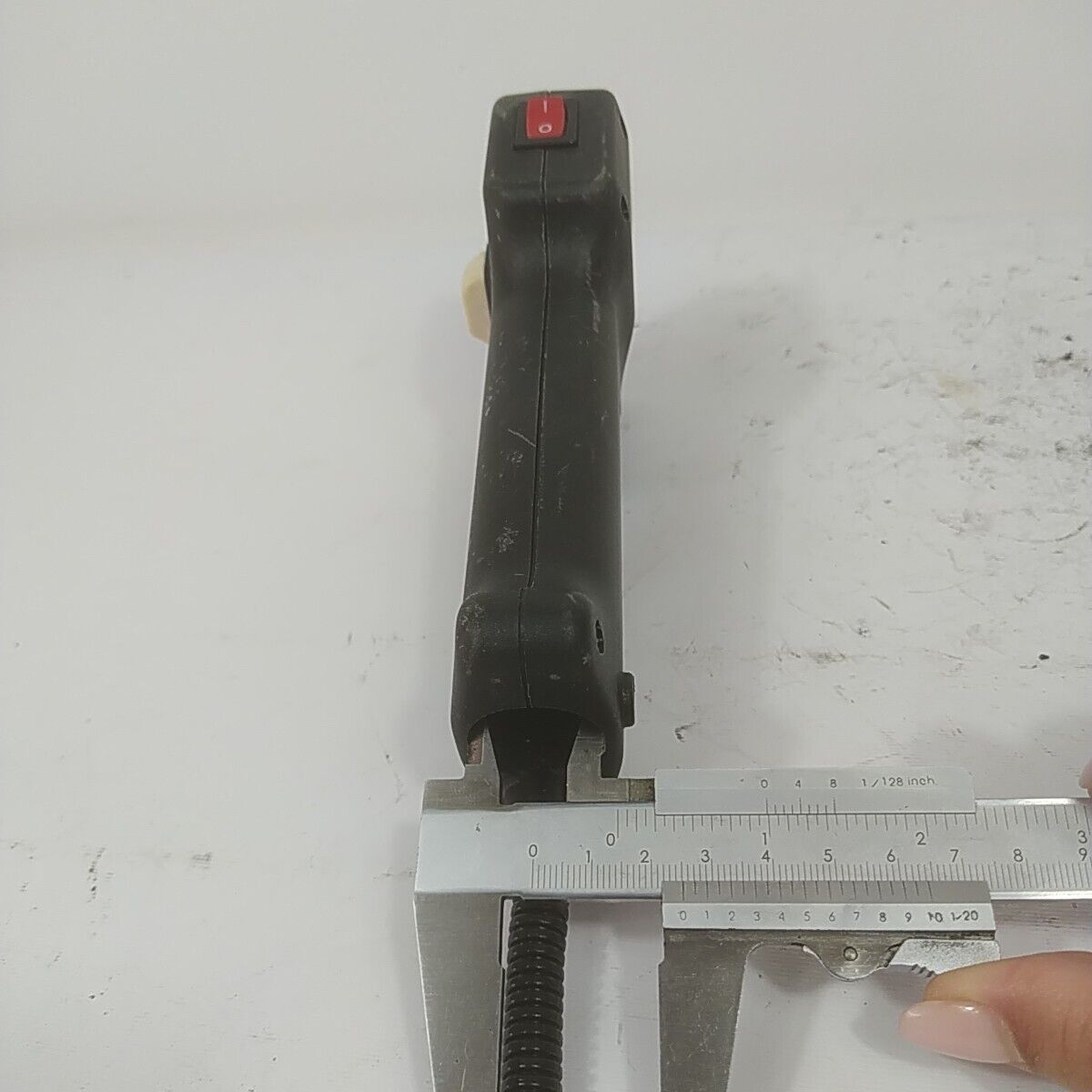 ricambio maniglia ACCELERATORE usato PER DECESPUGLIATORE MCCULLOCH PRO 3000