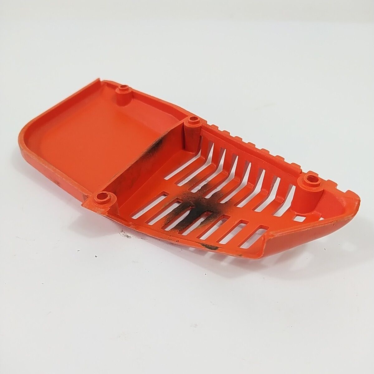 ricambi usati COPERCHIO COPRI FRIZIONE CATENA ORIGINALE PER MOTOSEGA CASTOR 438