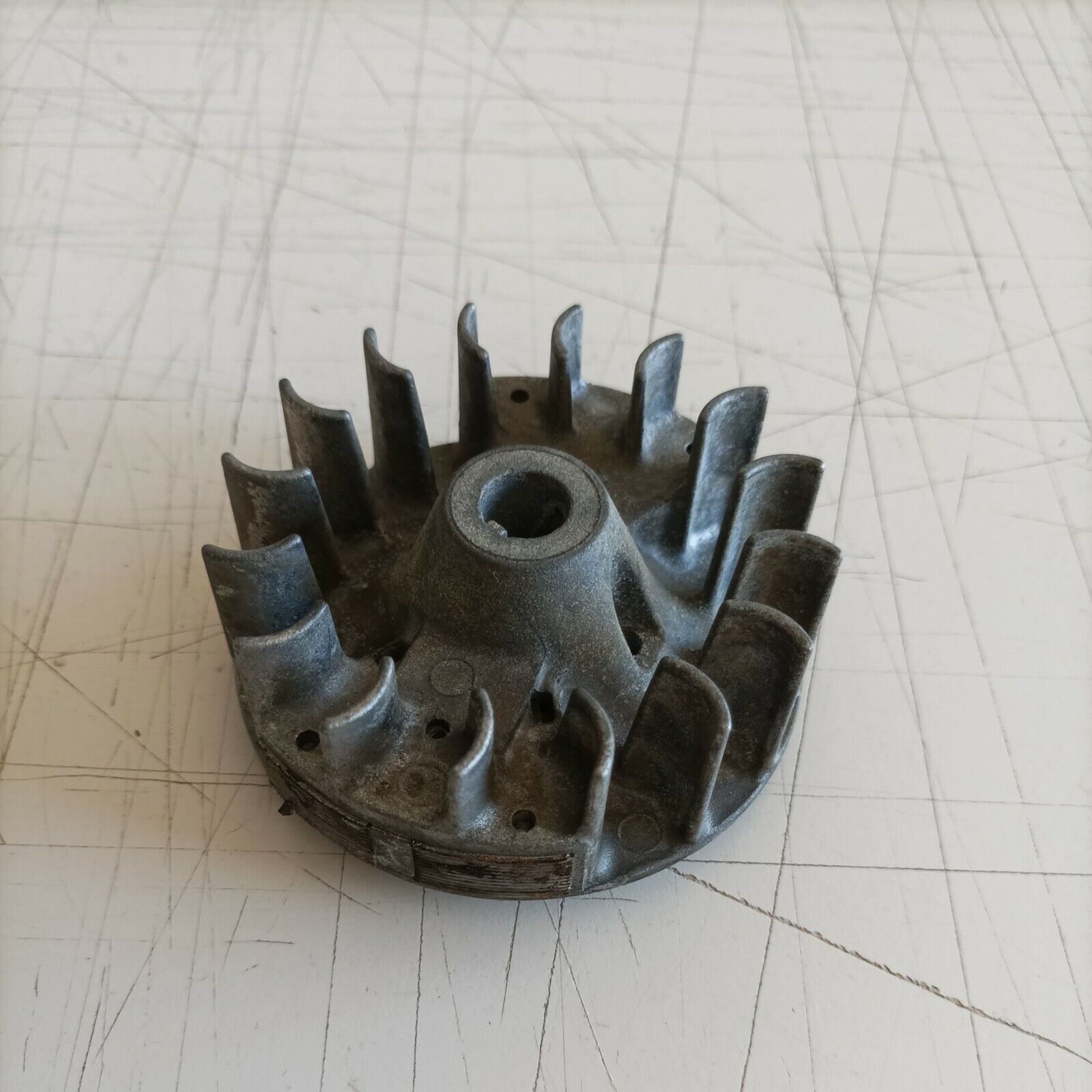 VOLANO MAGNETICO AVVIAMENTO ACCENSIONE PER DECESPUGLIATORE HITACHI CG 24EKS