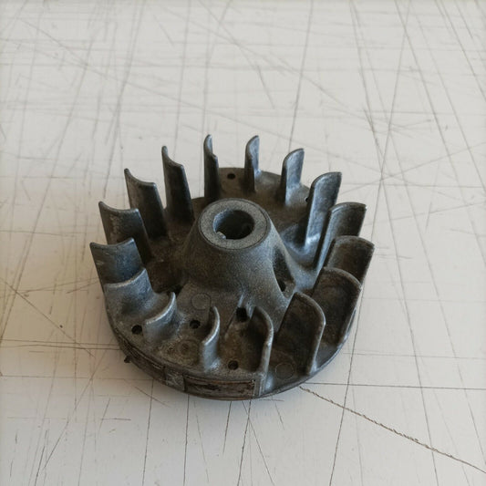 VOLANO MAGNETICO AVVIAMENTO ACCENSIONE PER DECESPUGLIATORE HITACHI CG 24EKS