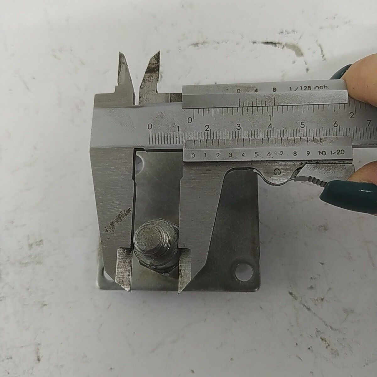 Ricambio usato STAFFA SUPPORTO MOTORE A ZAINO decespugliatore MITSUBISHI T200