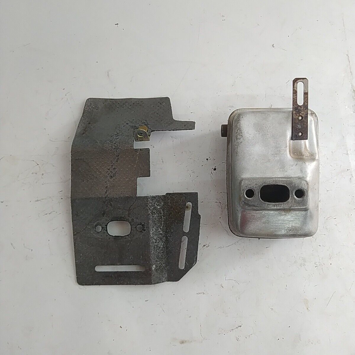 Ricambio MARMITTA SILENZIATORE scarico usato per decespugliatore MARUYAMA 420 42