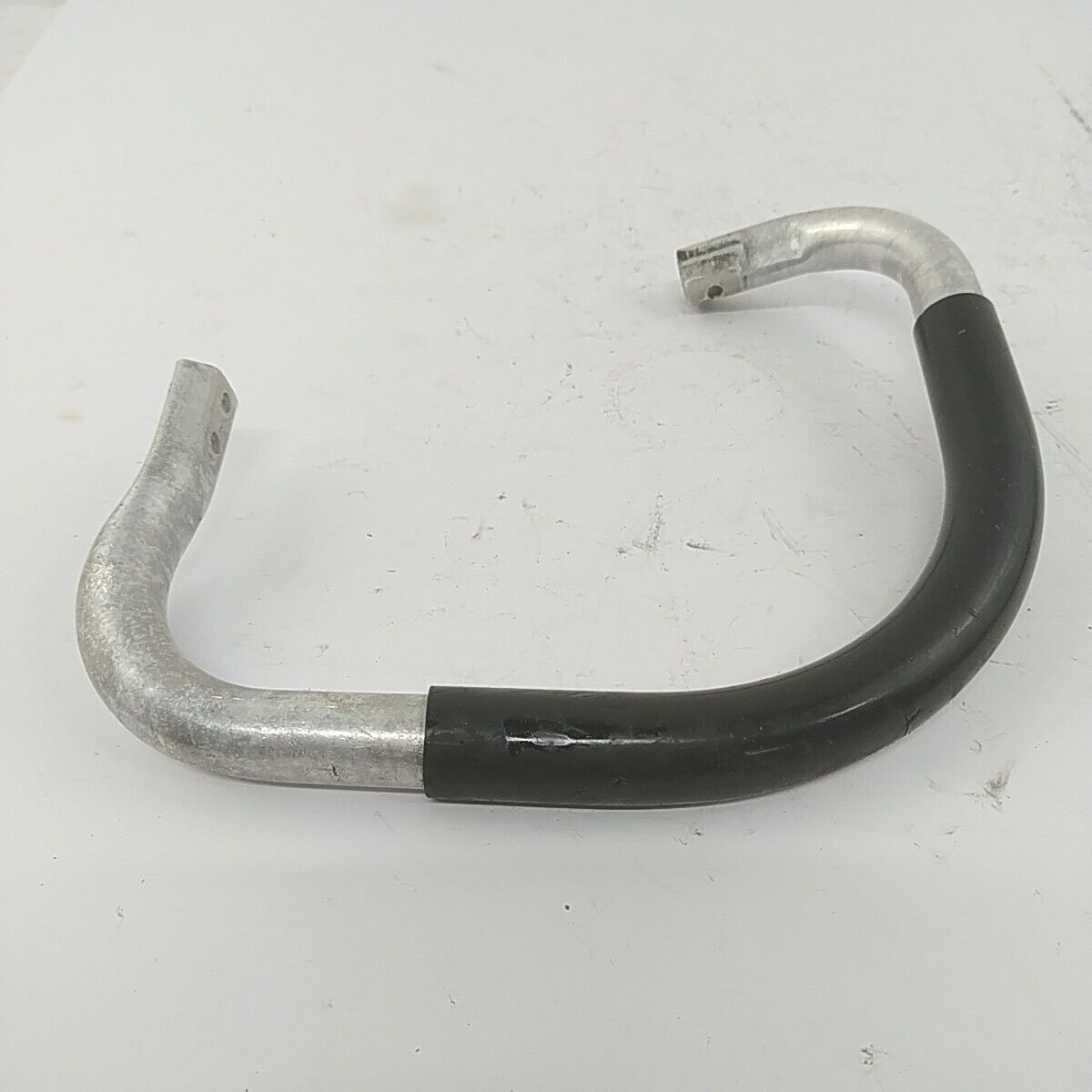 Ricambio usato MANIGLIA MANICO SUPERIORE IMPUGNATURA per MOTOSEGA Echo 330 EVL