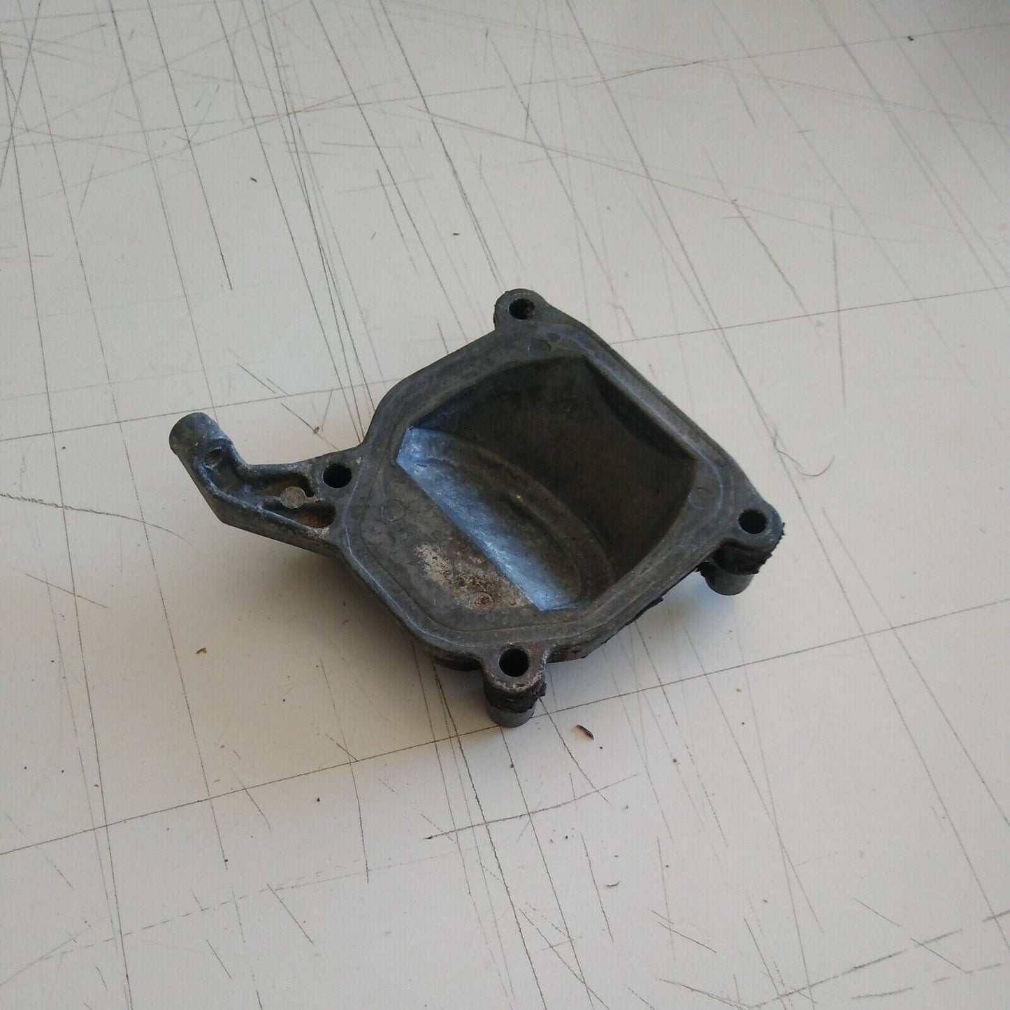 CHIUSURA CILINDRO SERBATOIO decespugliatore EFCO 260 2500 220 ricambi usati